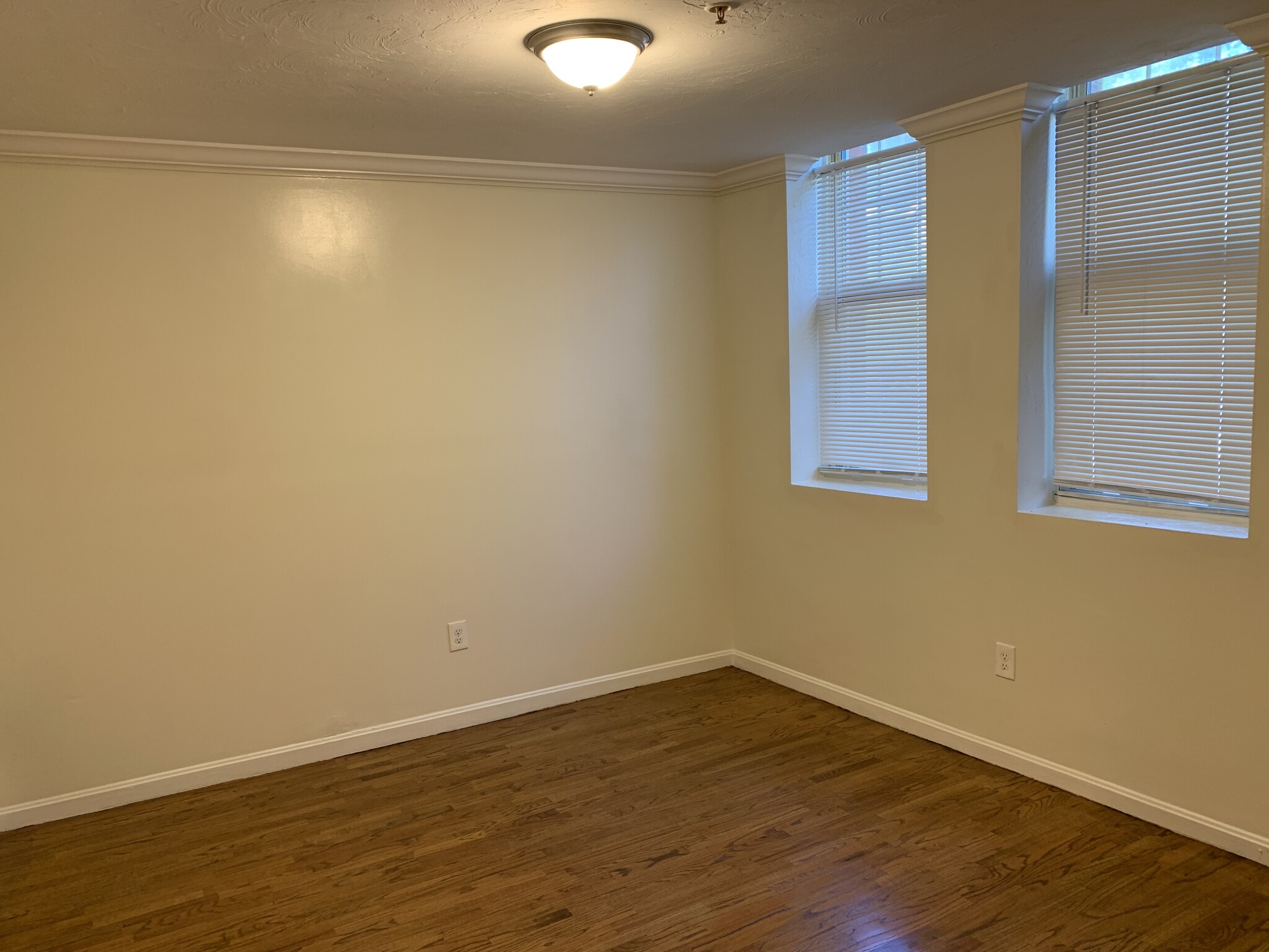 Photo 5 of 712 Shawmut Ave. Unit 1 (1R)