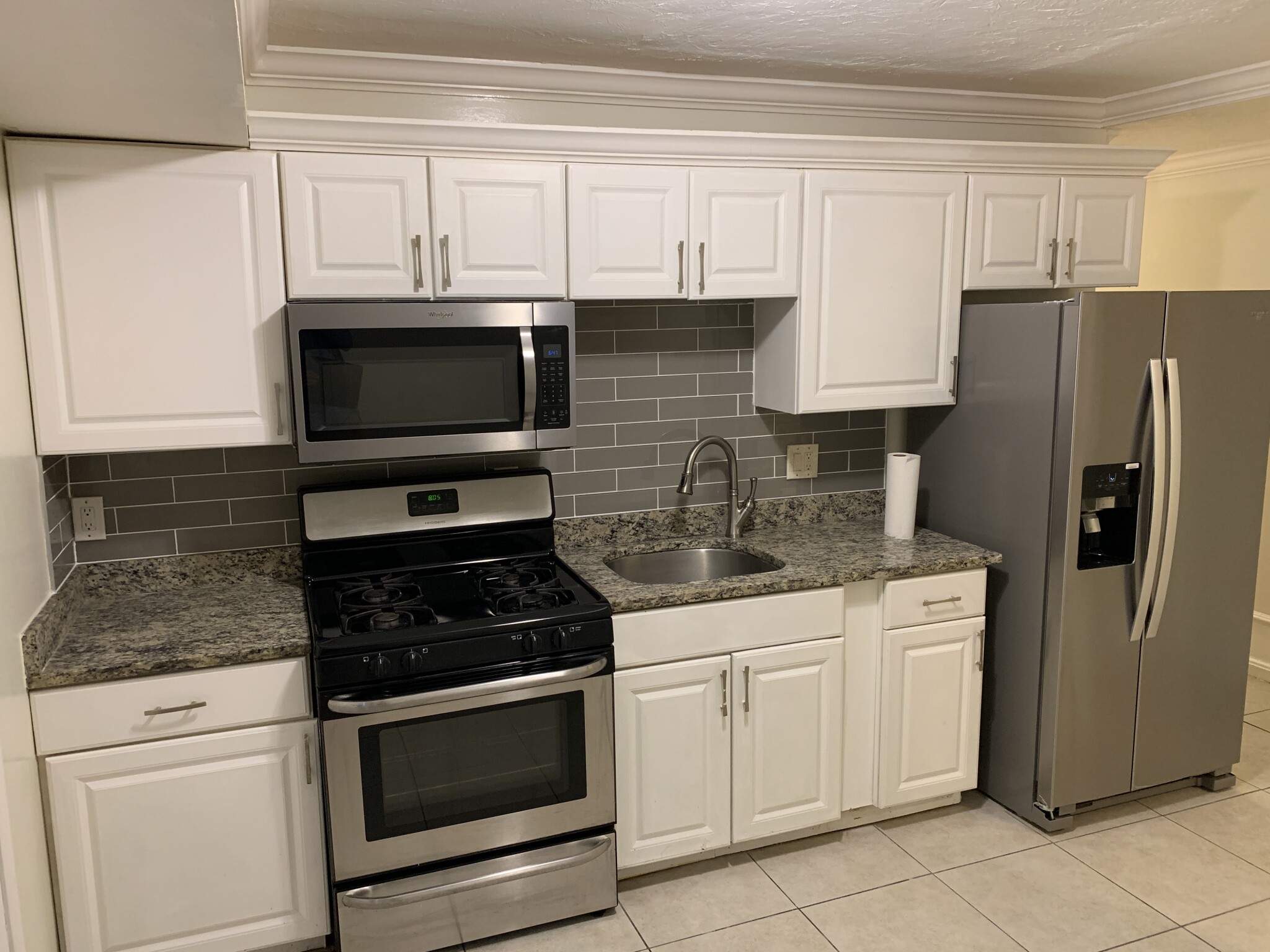 712 Shawmut Ave. Unit 1 (1R), Boston