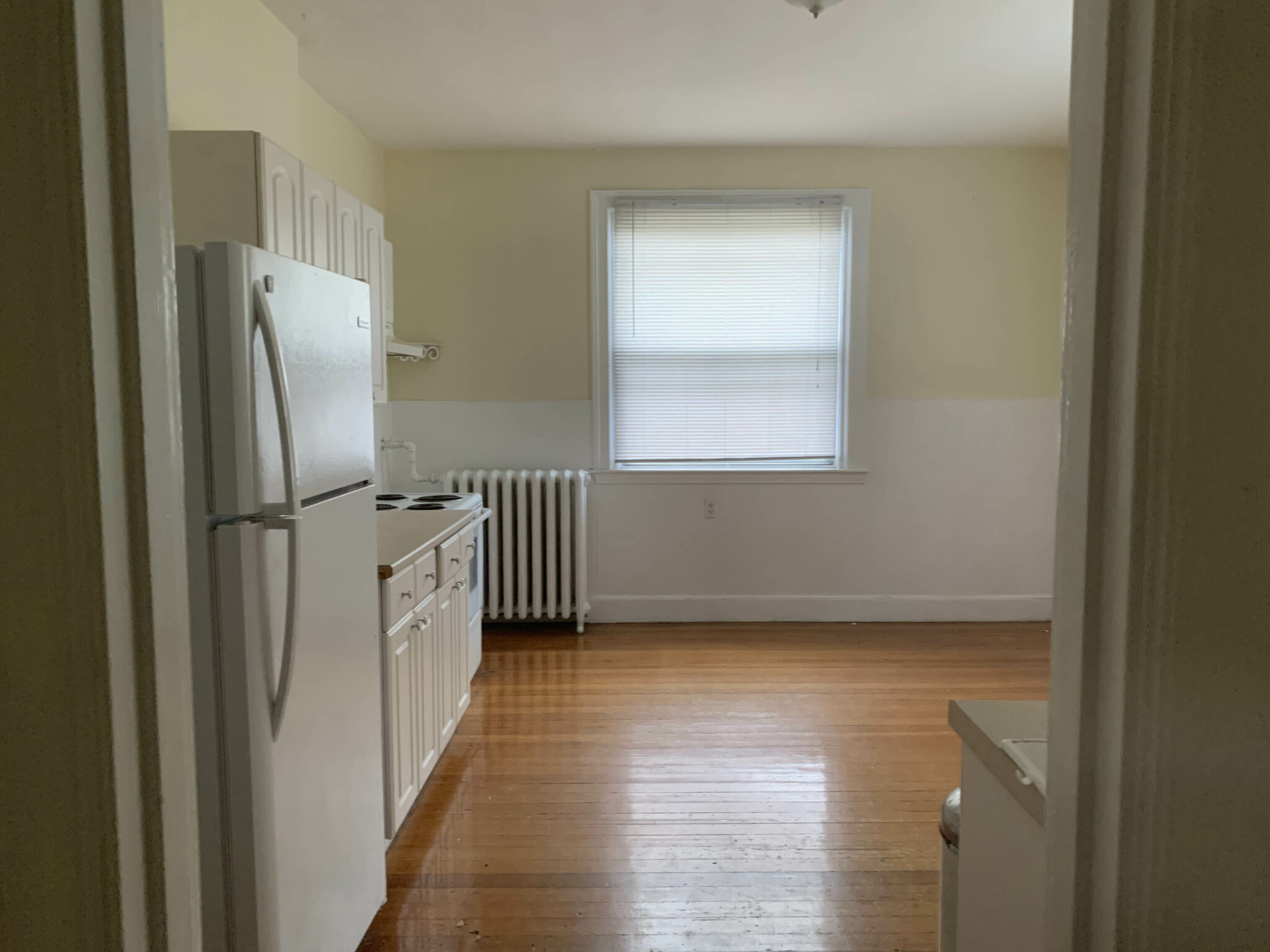 2 bed, 1 bath apartment for rent at 457 Centre St Unit Centre, Newton — photo 6 of 12