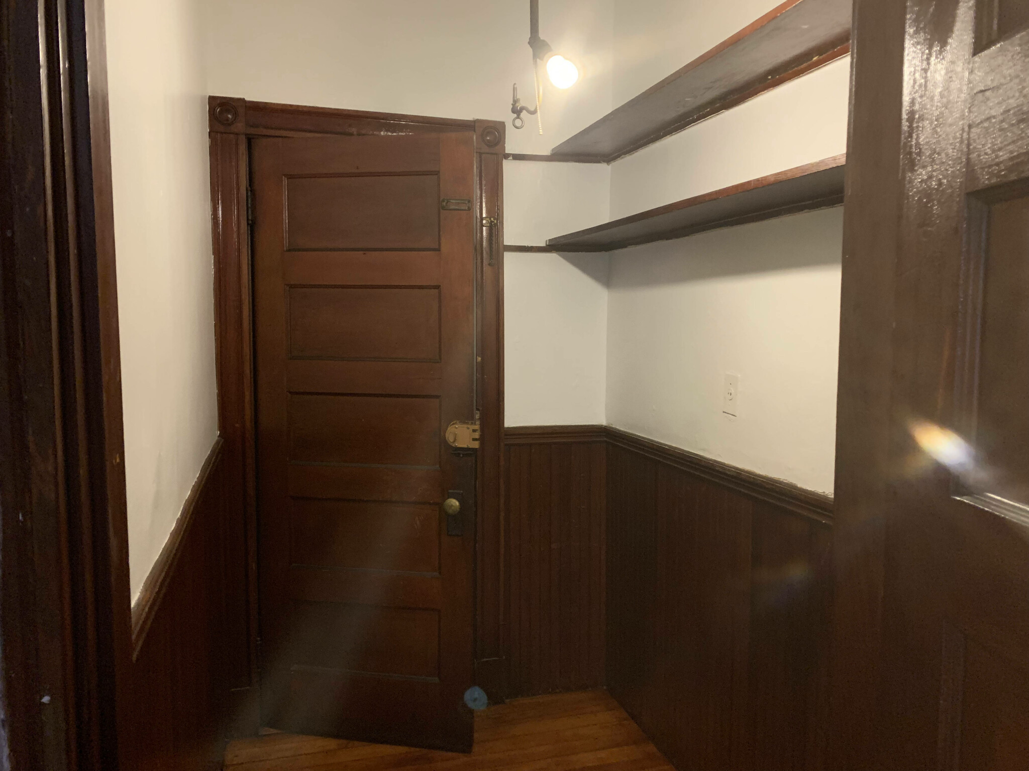 3 bed, 1 bath apartment for rent at 807 Centre St Unit 3, Jamaica Plain — photo 6 of 12