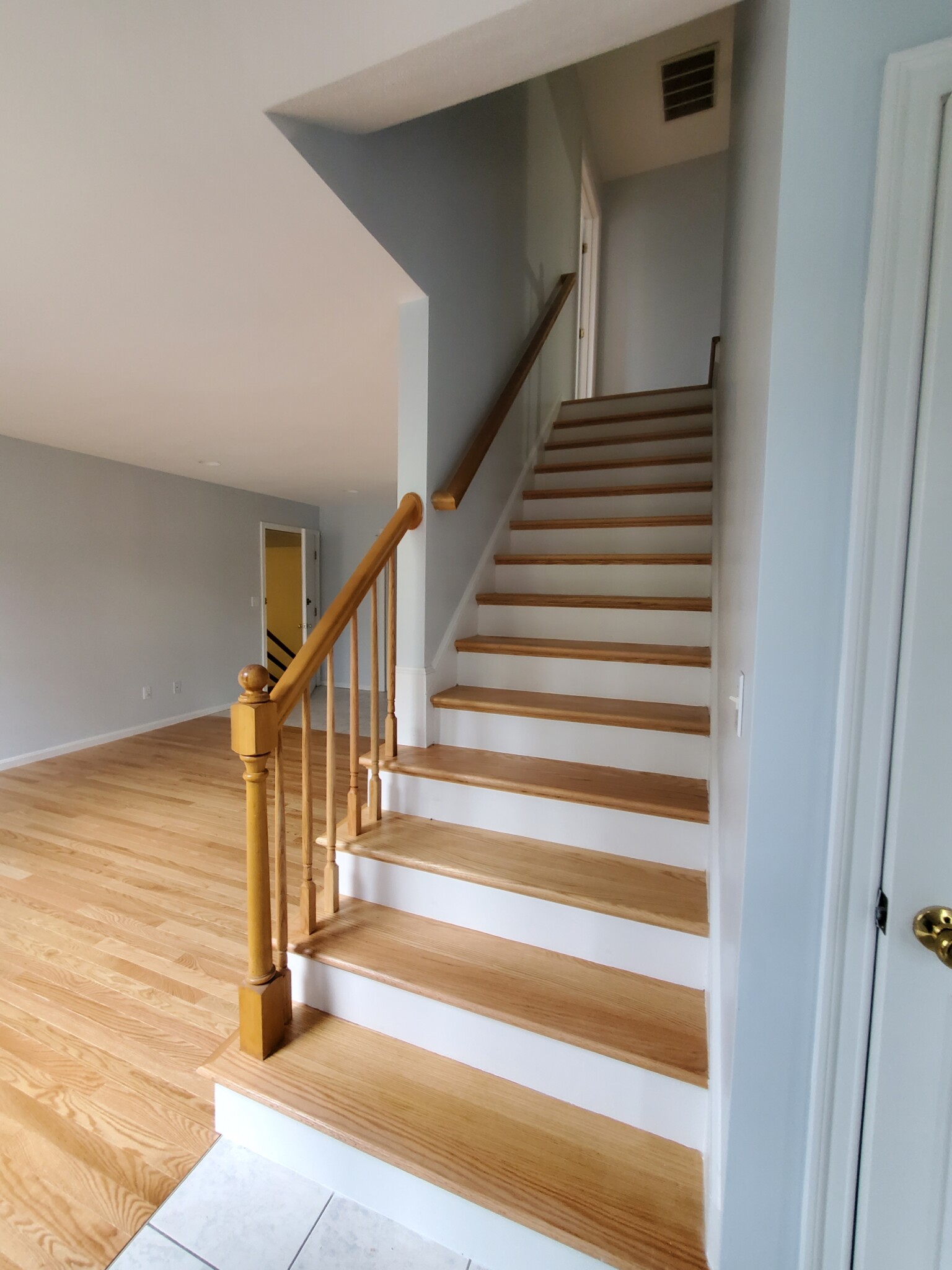 3 bed, 2.5 bath apartment for rent at 35 Vernon St Unit 1, Newton — photo 13 of 28