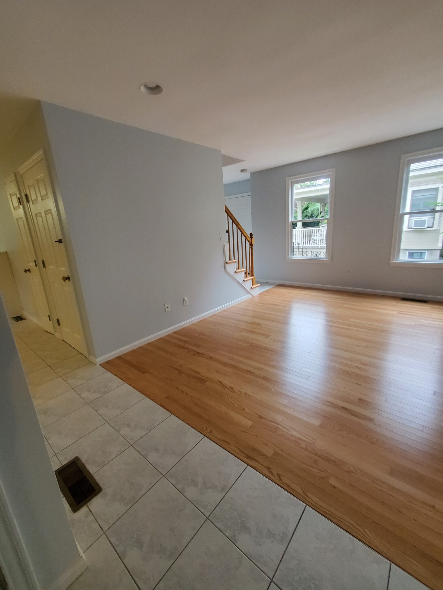 3 bed, 2.5 bath apartment for rent at 35 Vernon St Unit 1, Newton — photo 10 of 28