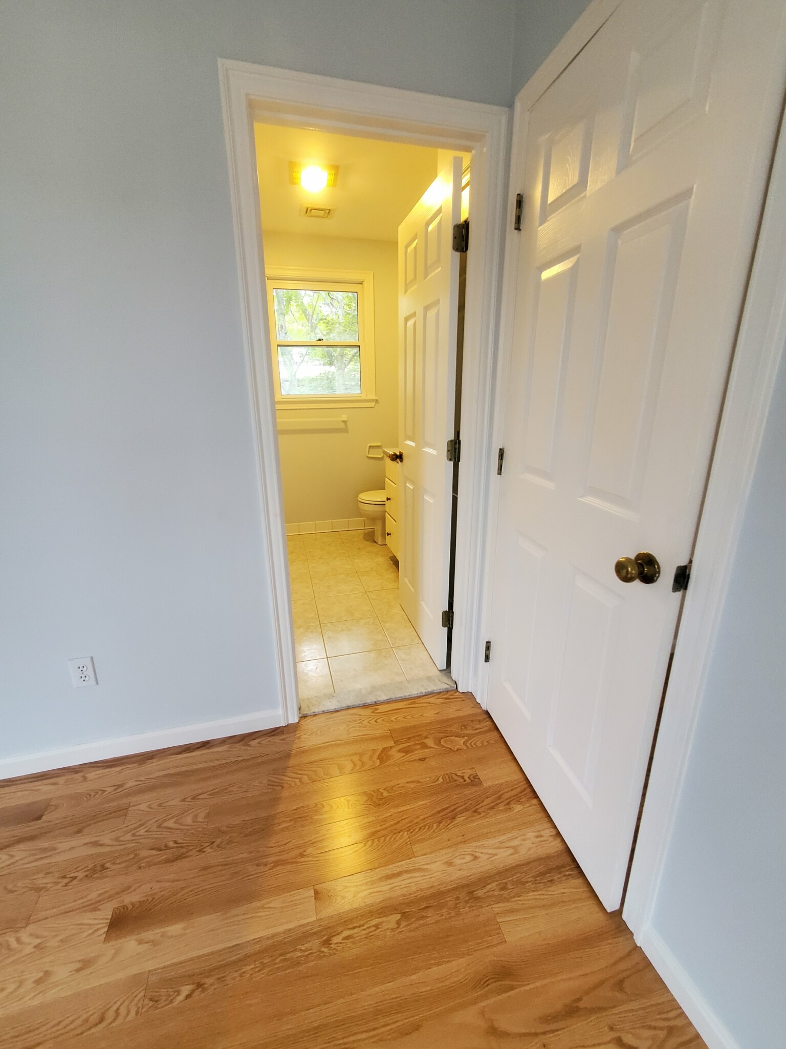 3 bed, 2.5 bath apartment for rent at 35 Vernon St Unit 1, Newton — photo 18 of 28