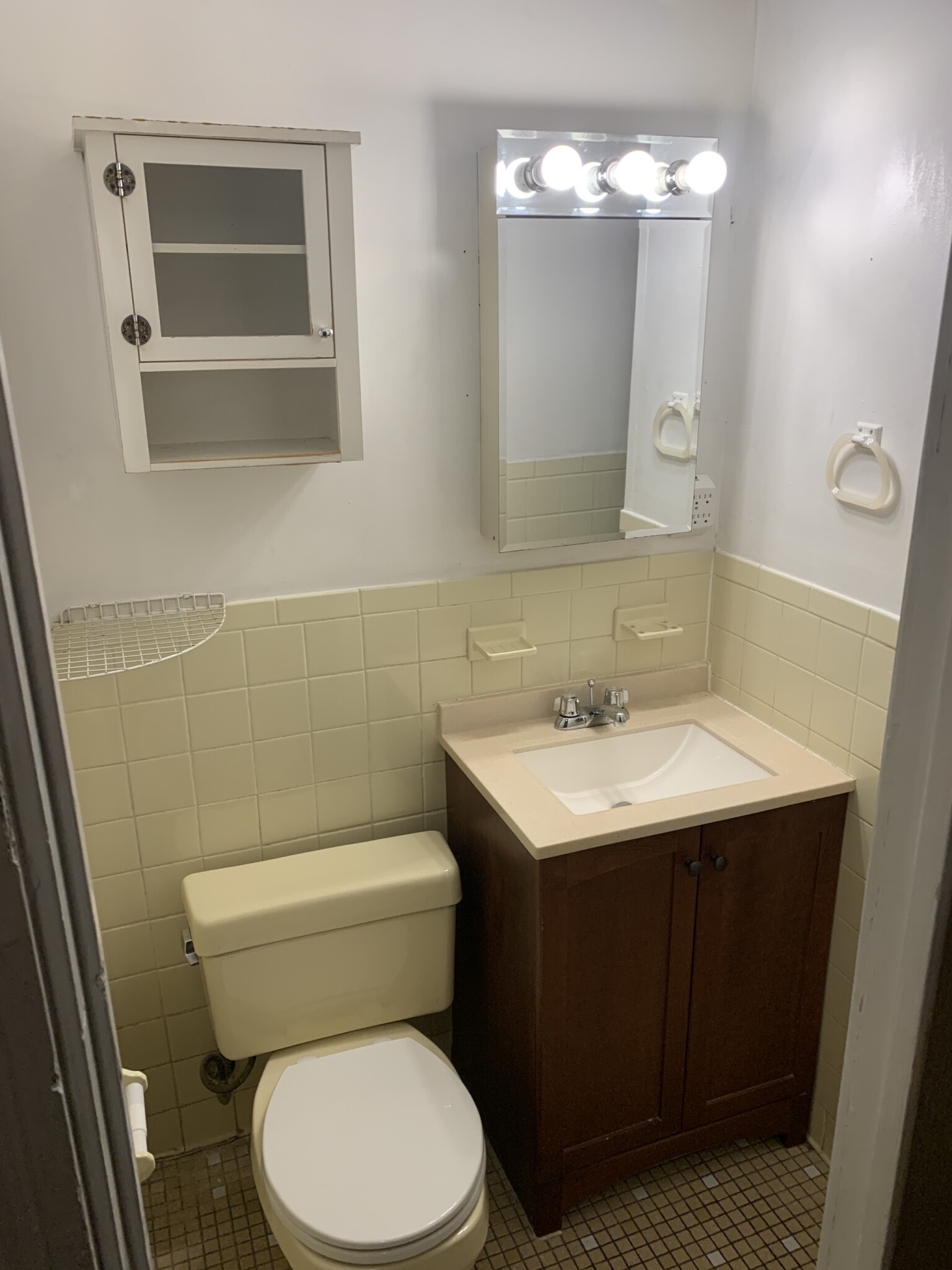 55 Burbank St, Fenway