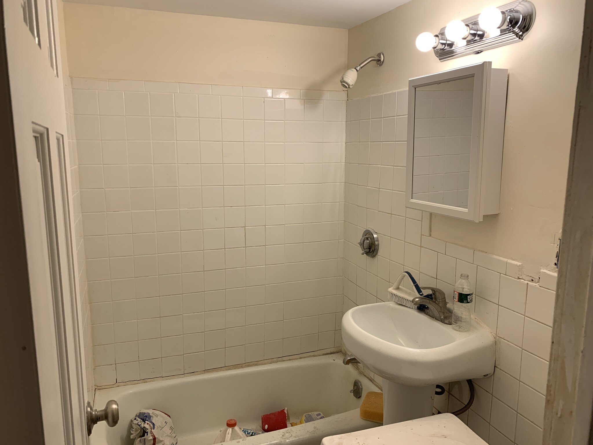 Studio bed, 1 bath apartment for rent at 51 South Huntington Ave Unit 1B, Mission Hill — photo 4 of 4