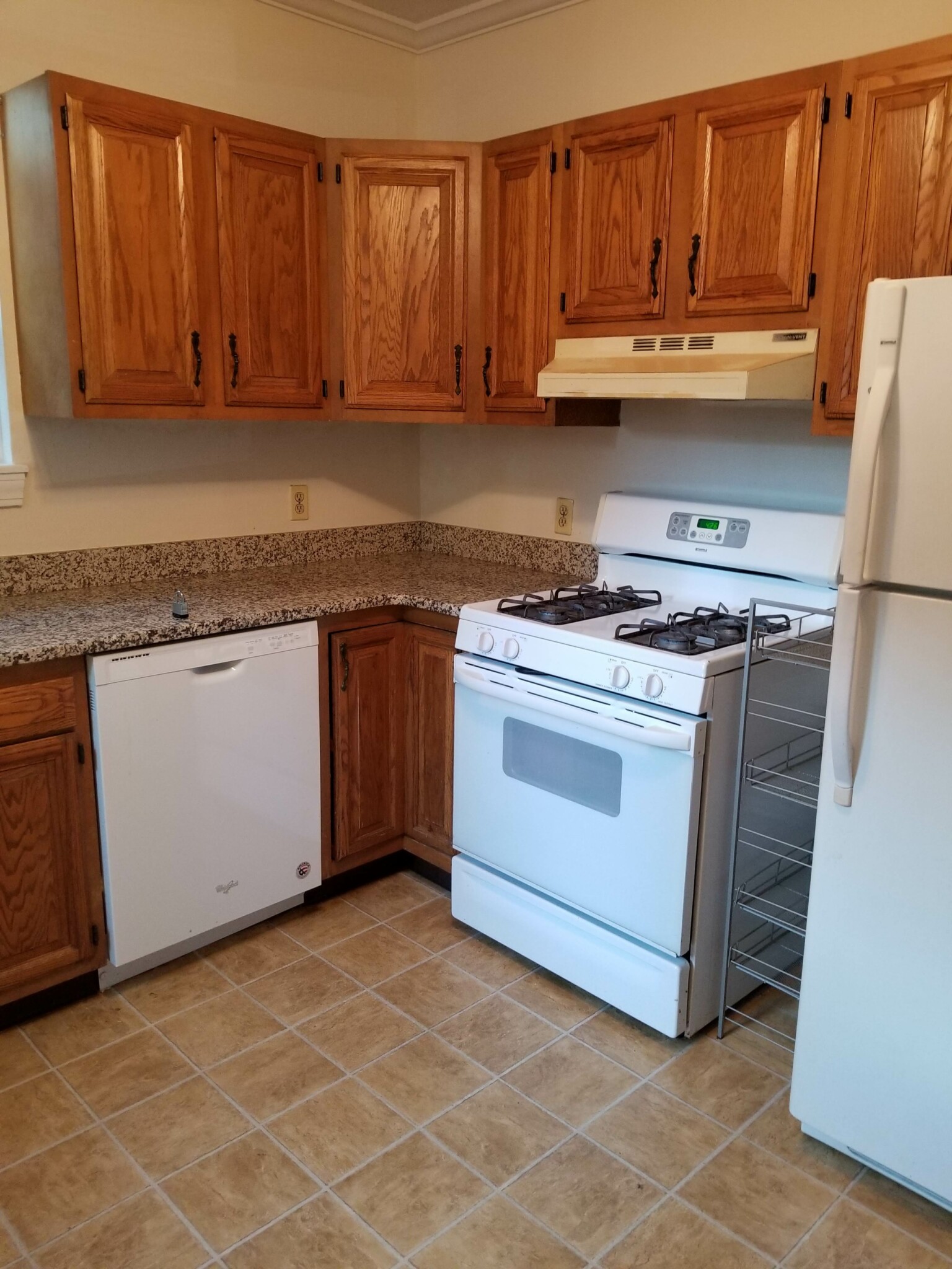 1 bed, 1 bath apartment for rent at 255 Kelton St Unit 4, Allston — photo 7 of 14
