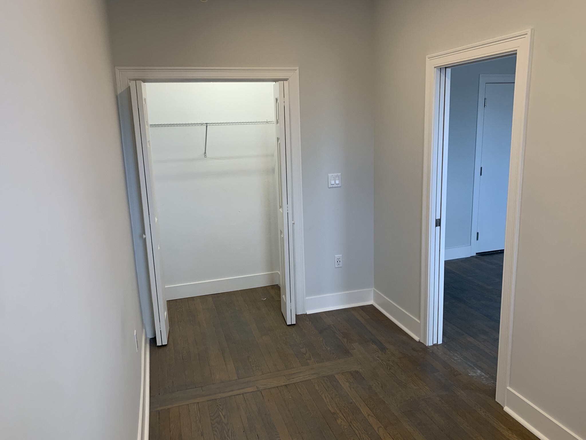 Photo 9 of 11 Queensberry St. Unit 28
