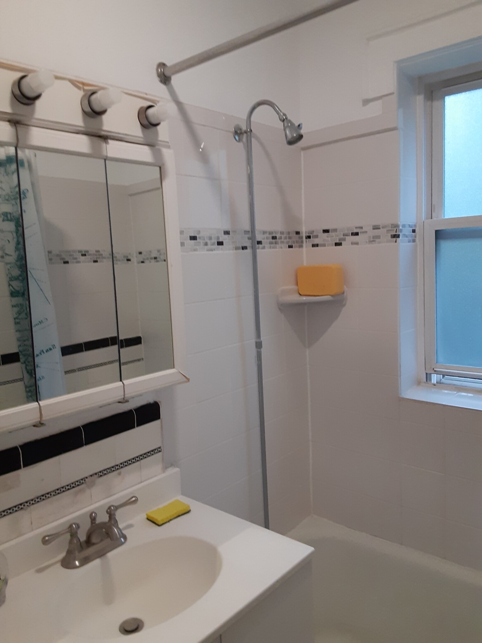 Studio bed, 1 bath apartment for rent at 5 Haskell St Unit 3, Cambridge — photo 5 of 6