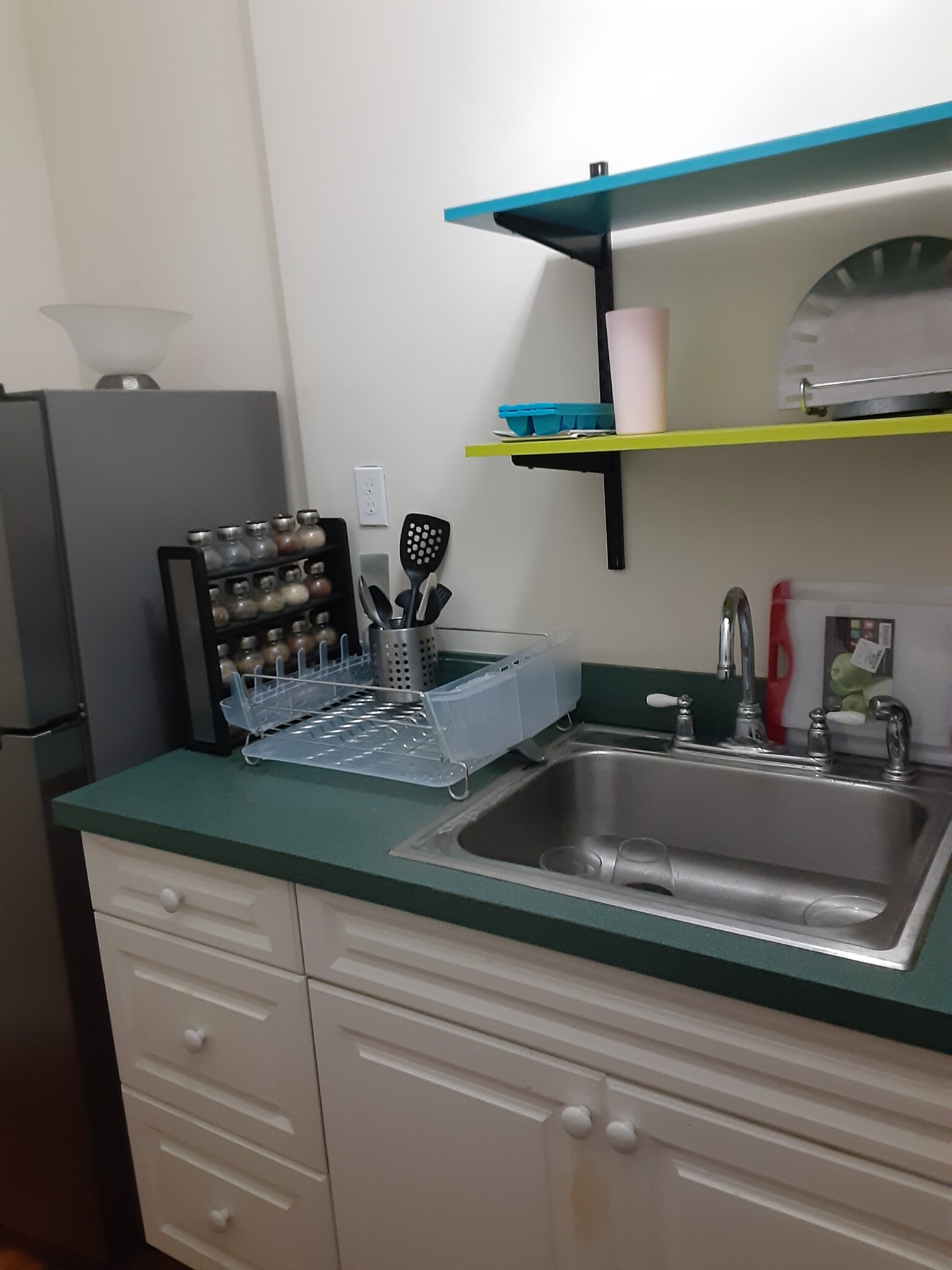 Studio bed, 1 bath apartment for rent at 5 Haskell St Unit 3, Cambridge — photo 4 of 6