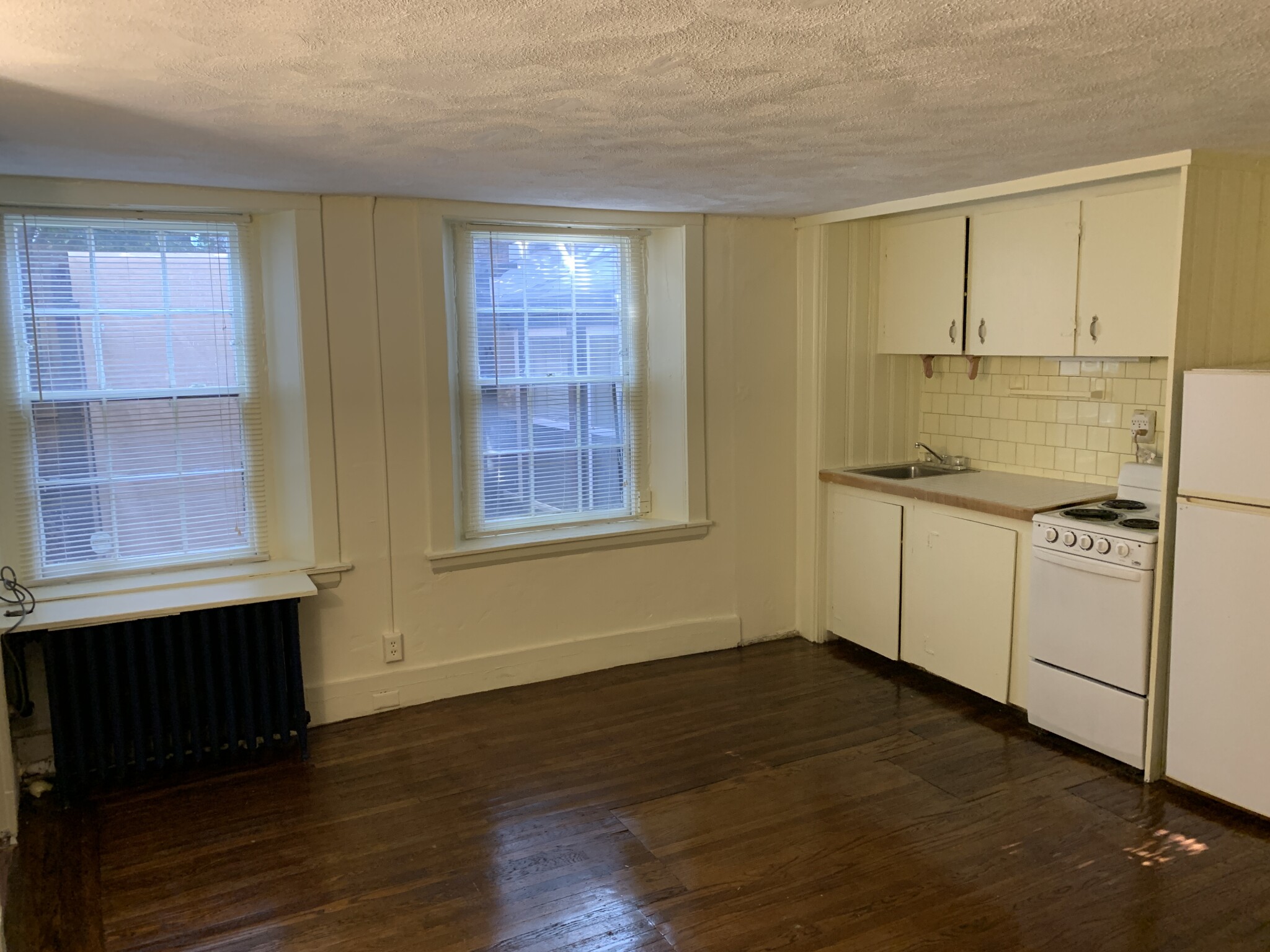 90 Myrtle St, Beacon Hill