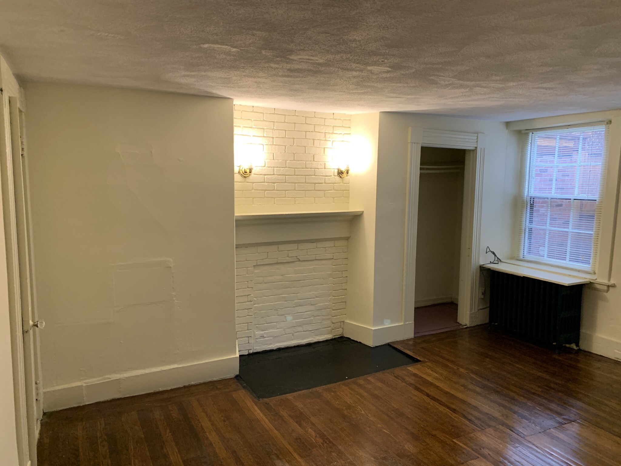 90 Myrtle St, Beacon Hill