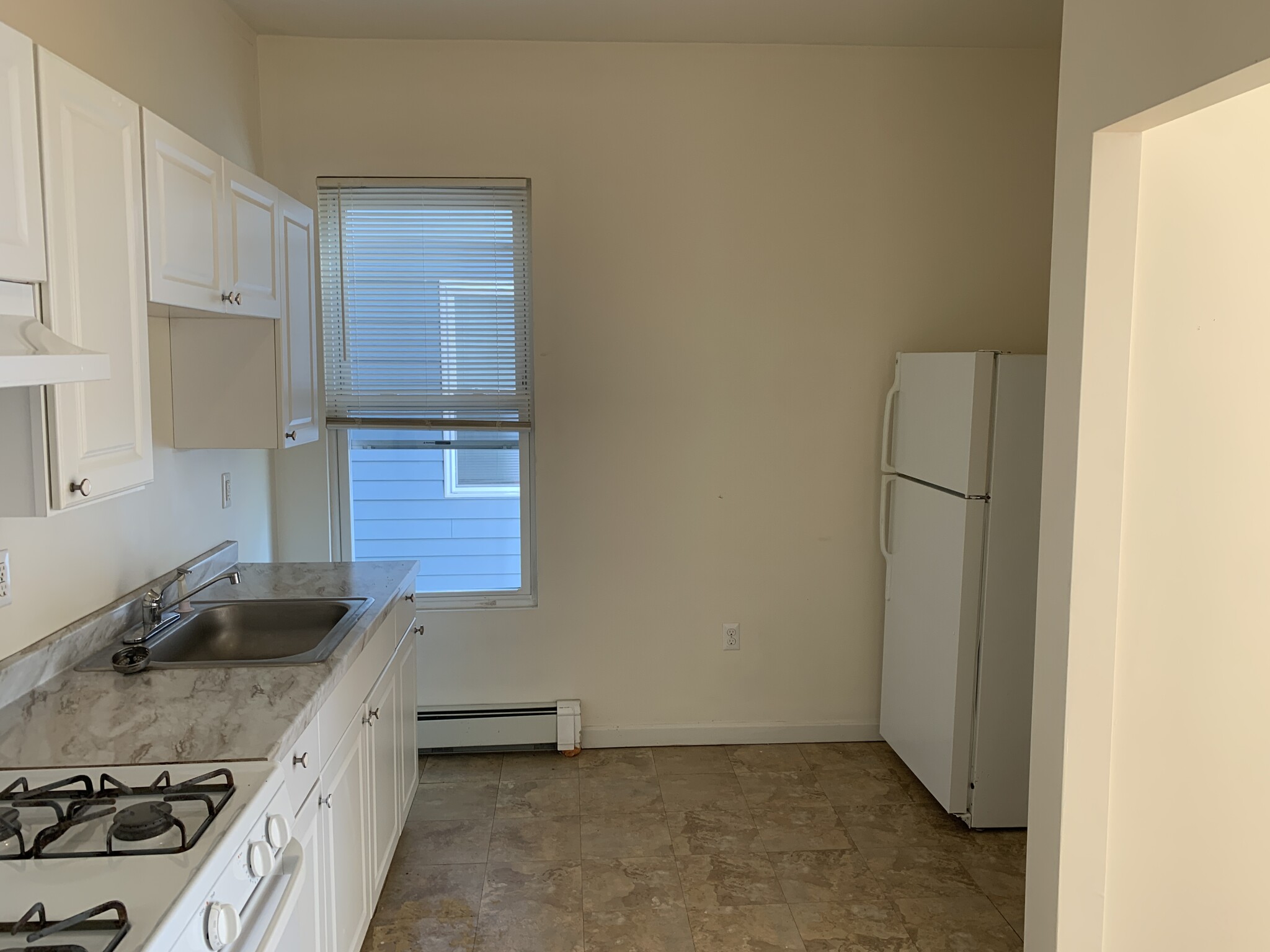 1 bed, 1 bath apartment for rent at 102 Winthrop St Unit 1, Roxbury — photo 2 of 12