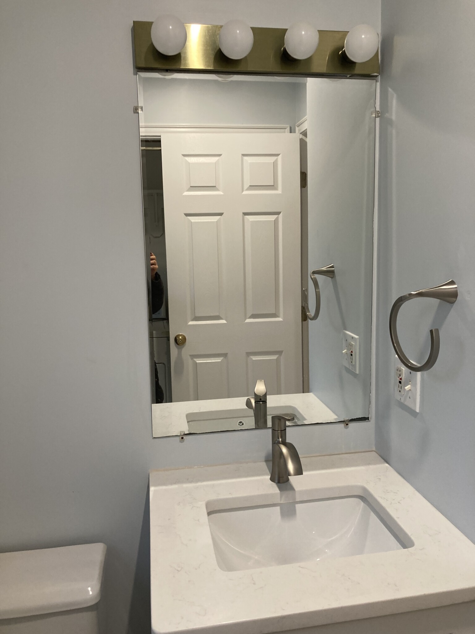 3 bed, 2.5 bath apartment for rent at 35 Vernon St Unit 1, Newton — photo 5 of 28