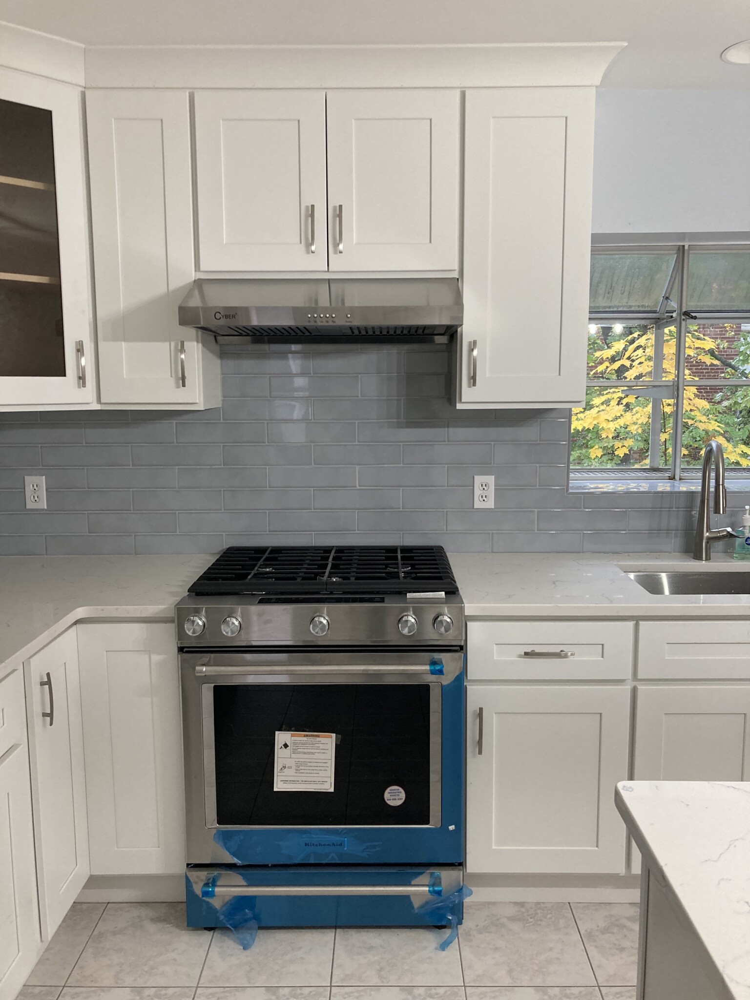3 bed, 2.5 bath apartment for rent at 35 Vernon St Unit 1, Newton — photo 2 of 28