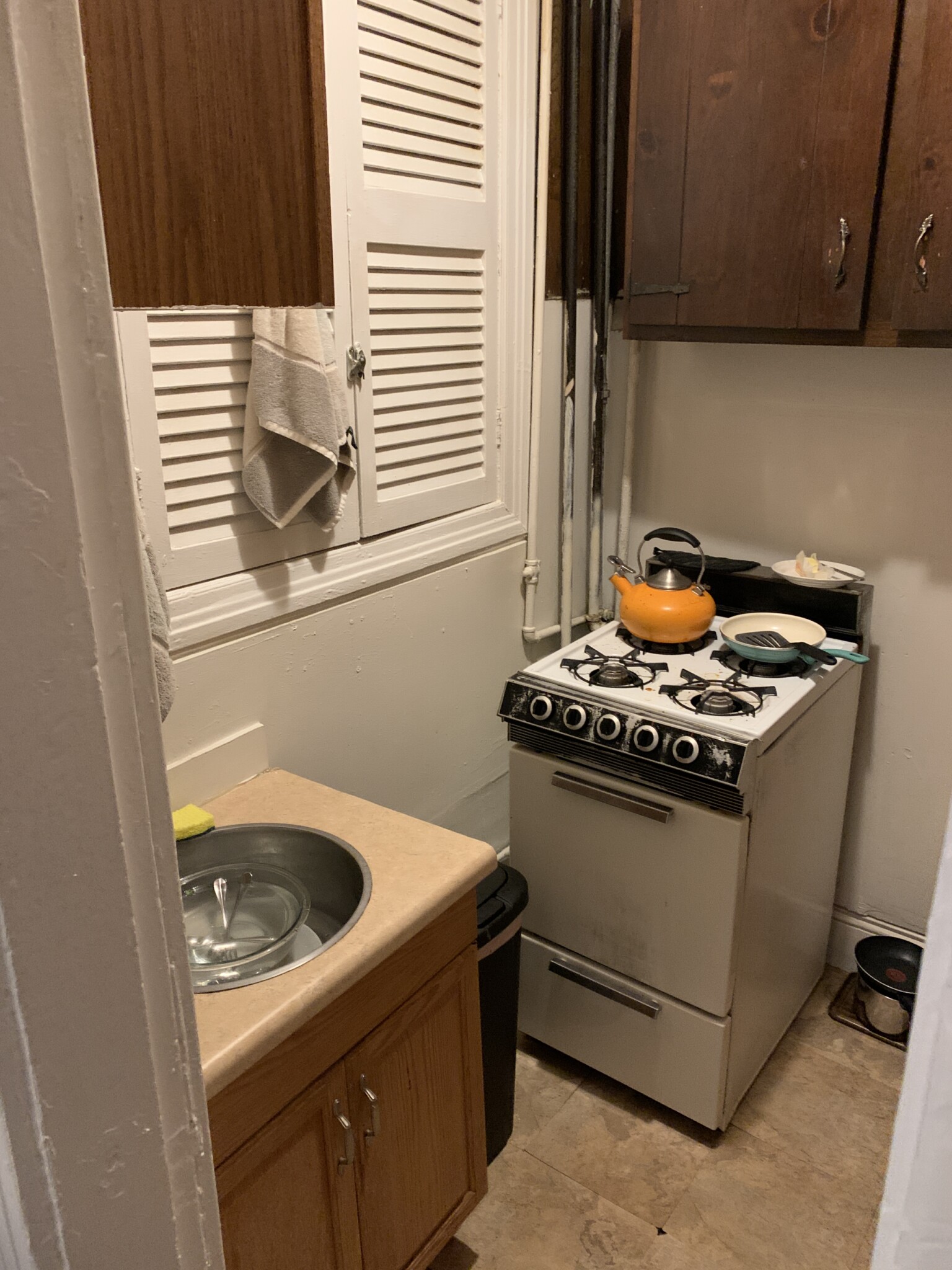 Studio bed, 1 bath apartment for rent at 59 Burbank St Unit 10, Fenway — photo 3 of 15