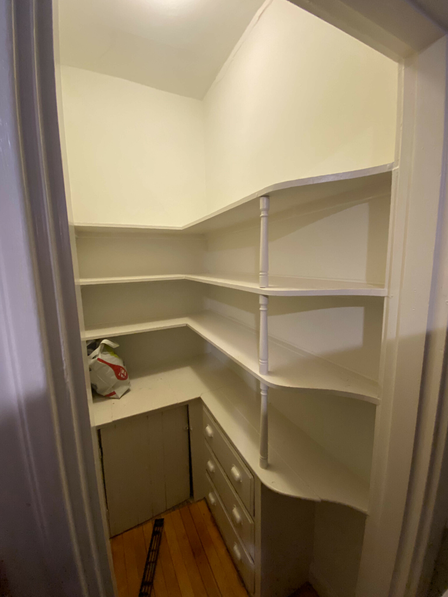 2 bed, 1 bath apartment for rent at 16 Beaufort Rd Unit 1, Jamaica Plain — photo 9 of 14