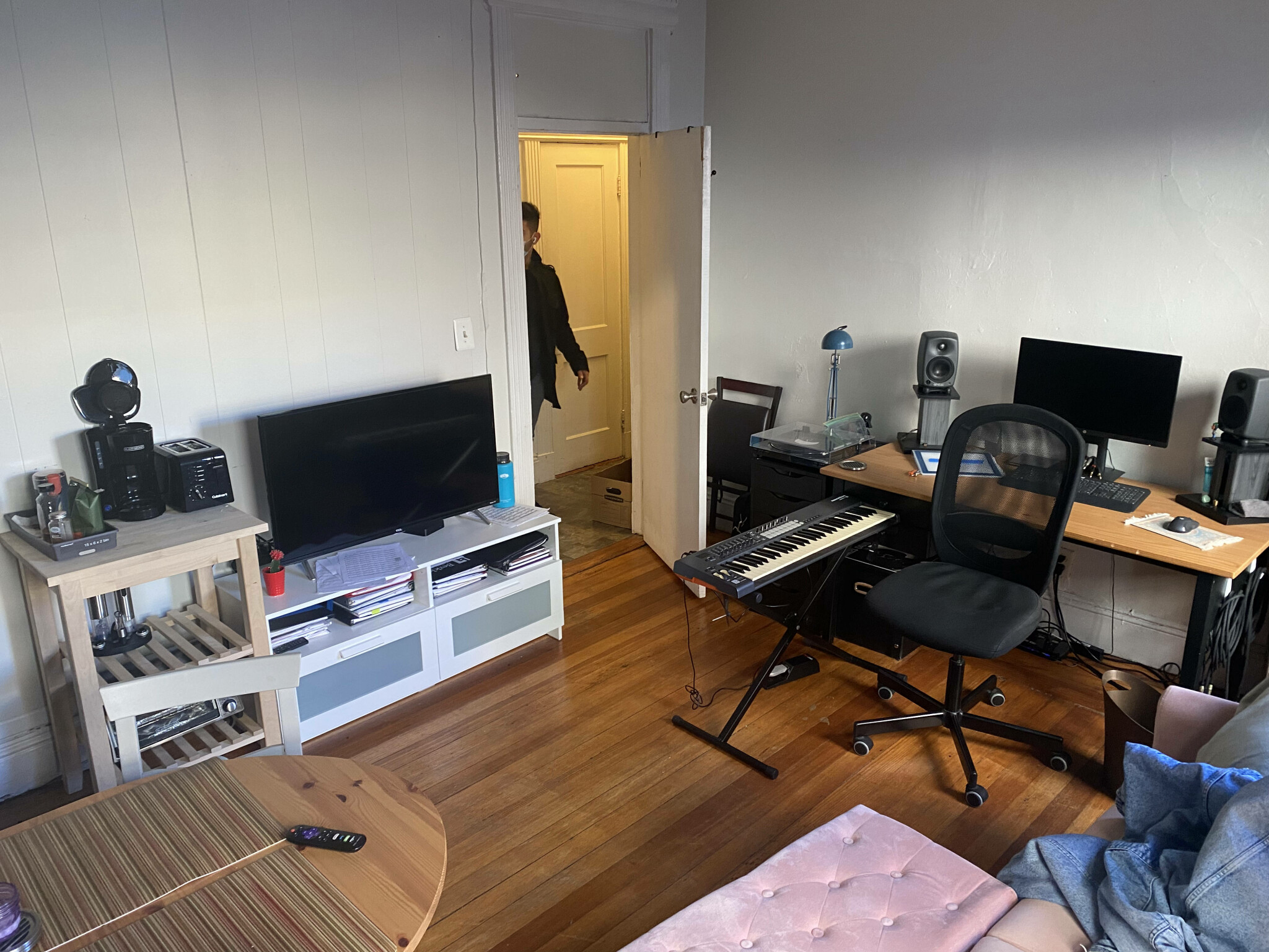 1 bed, 1 bath apartment for rent at 59 Burbank St Unit 14, Fenway — photo 2 of 8