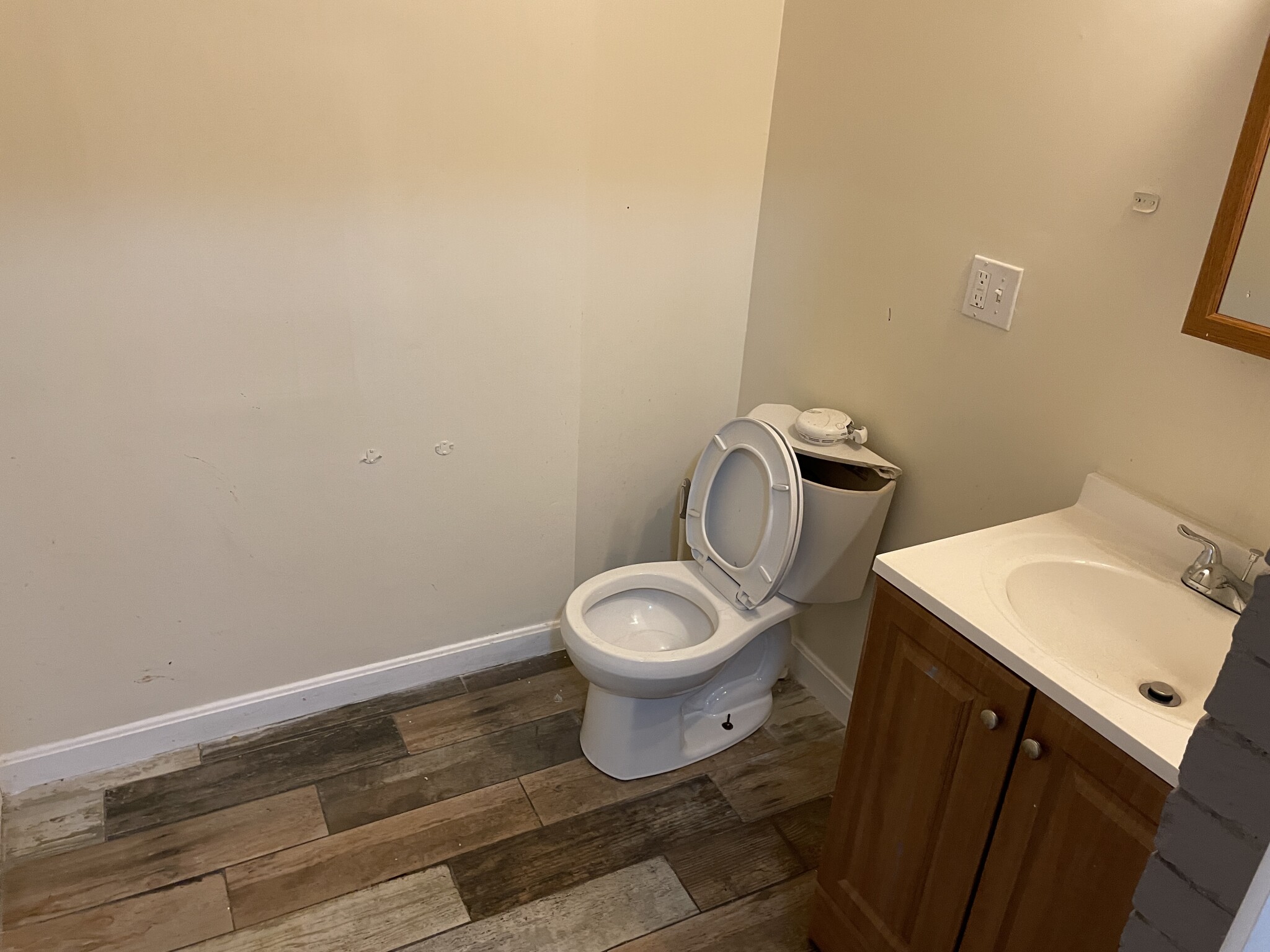 227 Roxbury, Roxbury