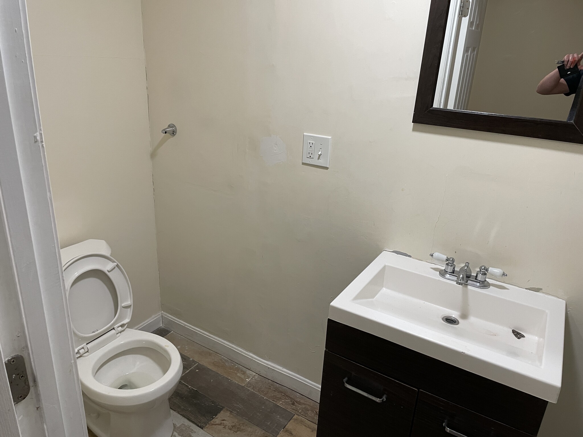 227 Roxbury, Roxbury