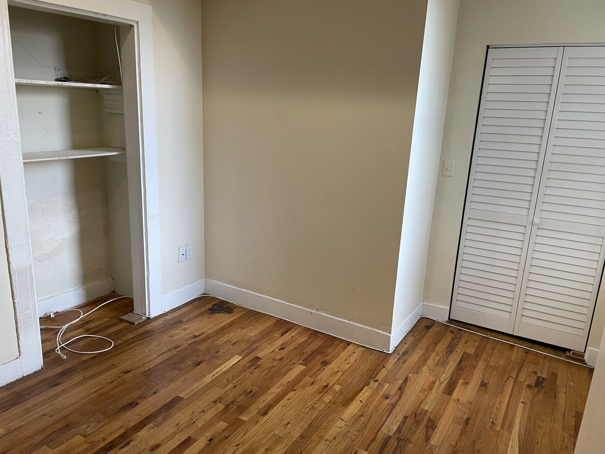 227 Roxbury, Roxbury