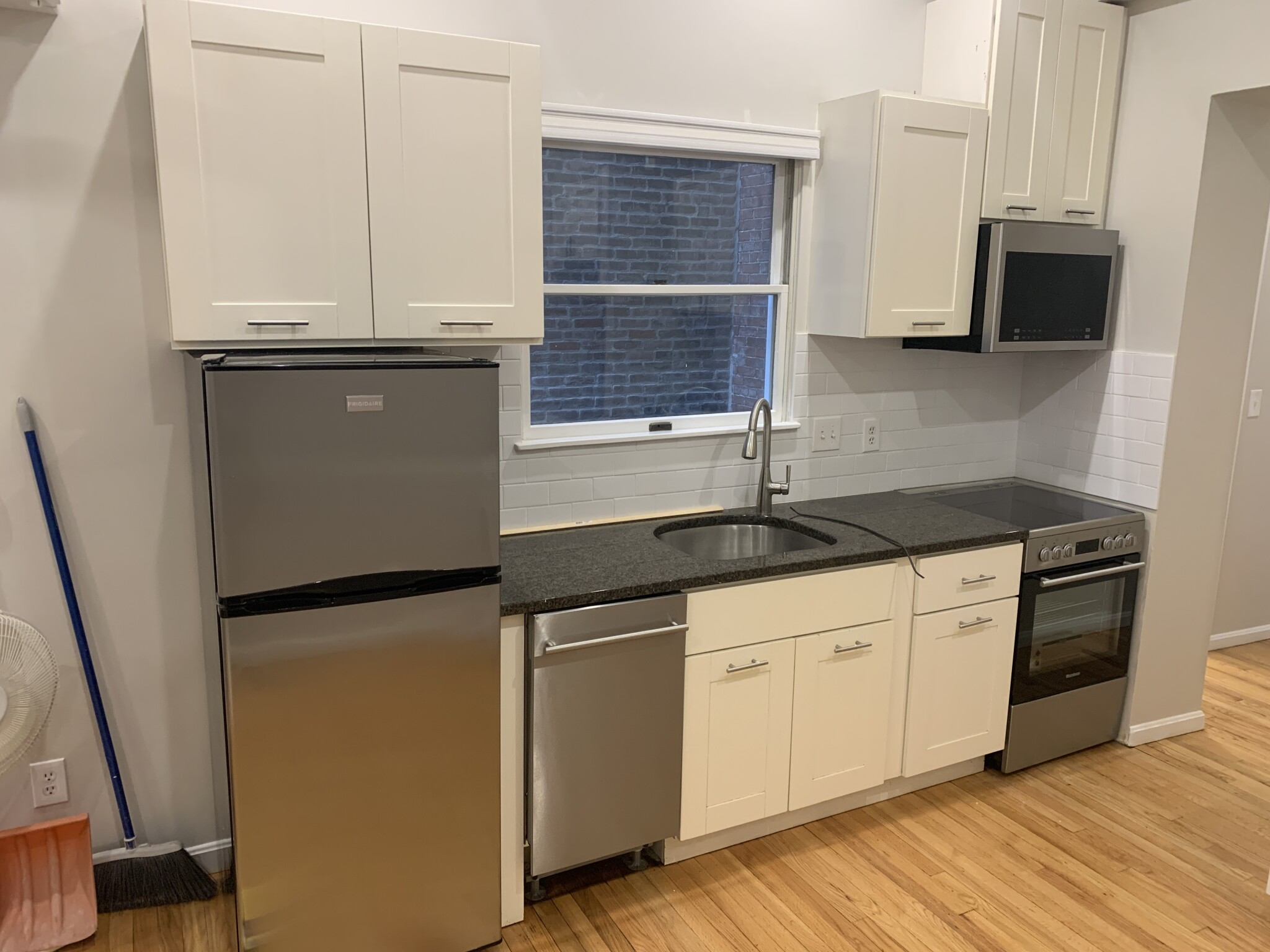 1 bed, 1 bath apartment for rent at 15 Bond St Unit 2, South End — photo 3 of 8