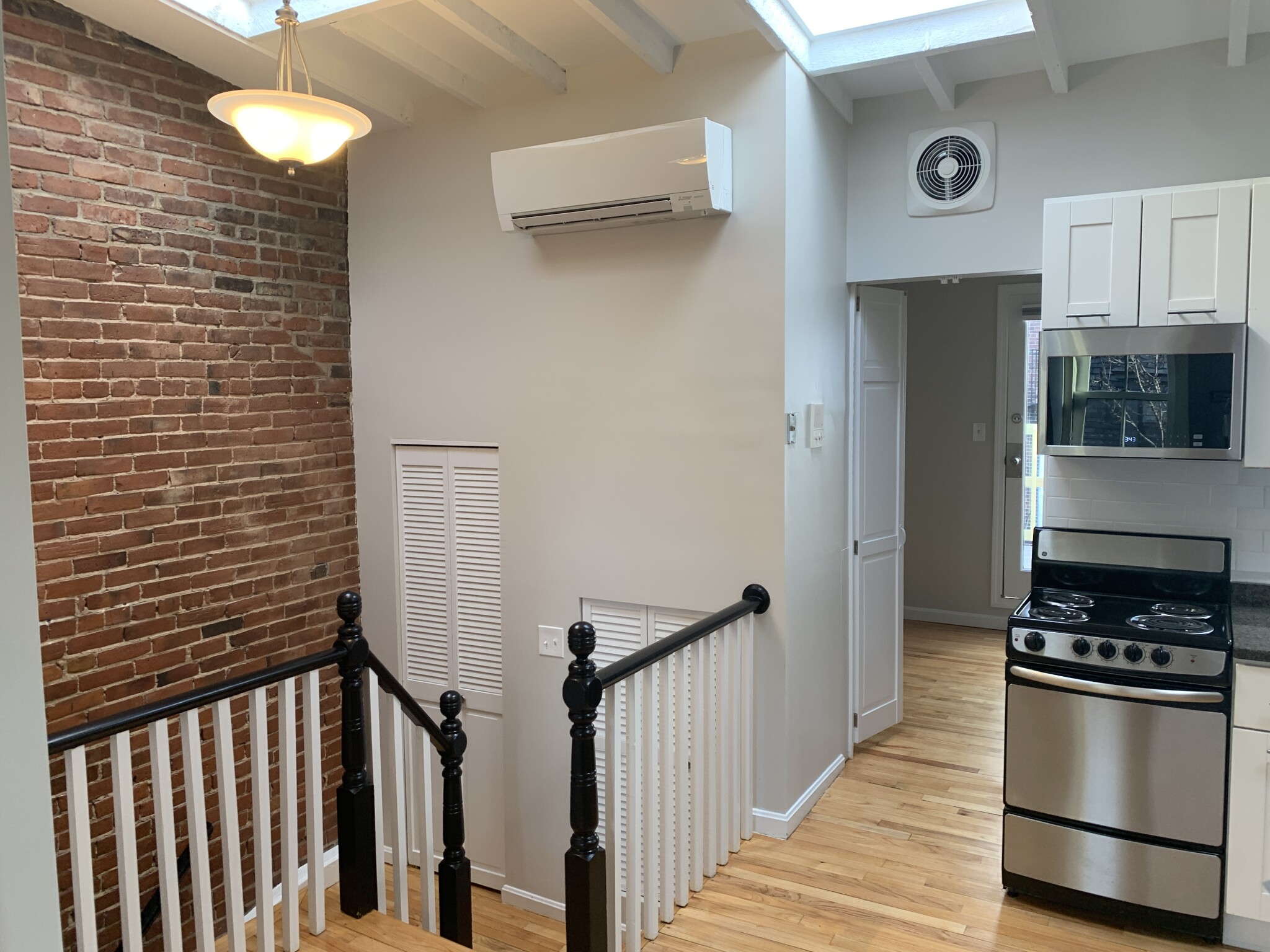 1 bed, 1 bath apartment for rent at 15 Bond St Unit 4, South End — photo 9 of 15