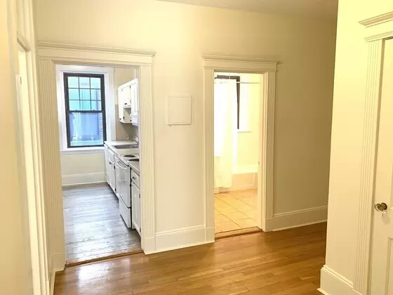 Photo 3 of 75 Longwood Ave. Unit 2R