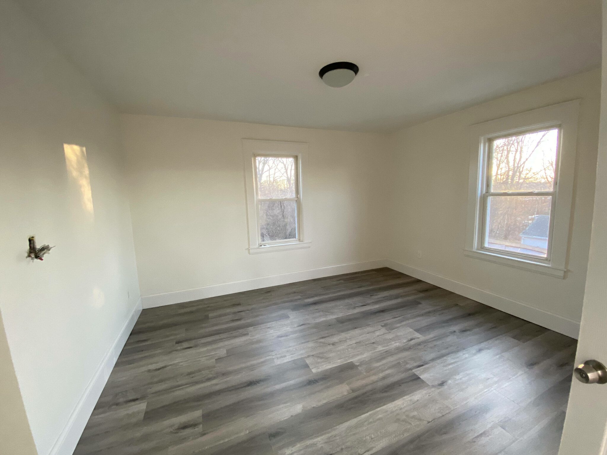 2 bed, 1 bath apartment for rent at 9 Sunset Ave Unit 2, Norwood — photo 4 of 10
