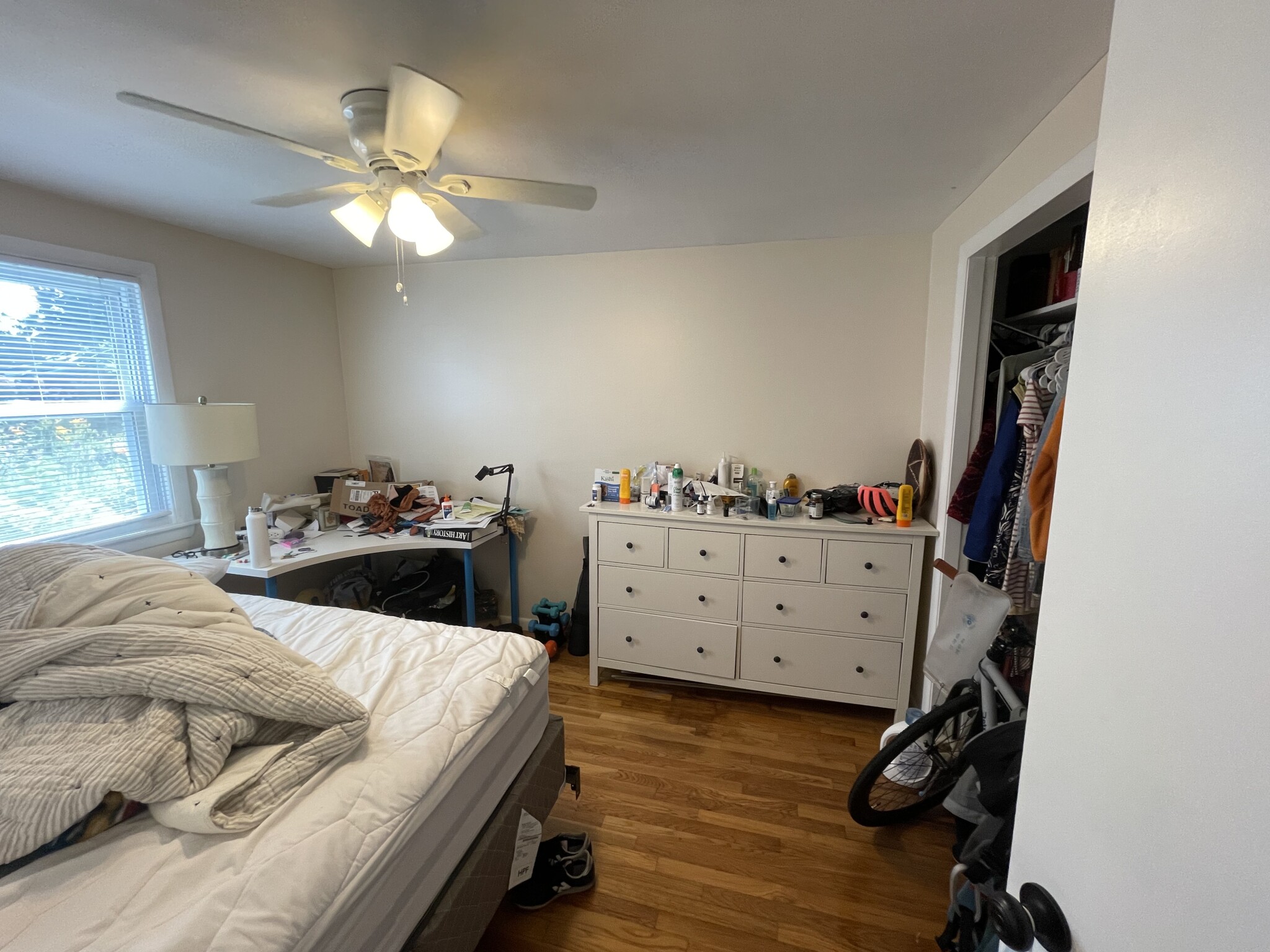 3 bed, 1.5 bath apartment for rent at 83 Brayton Rd, Brighton — photo 11 of 13