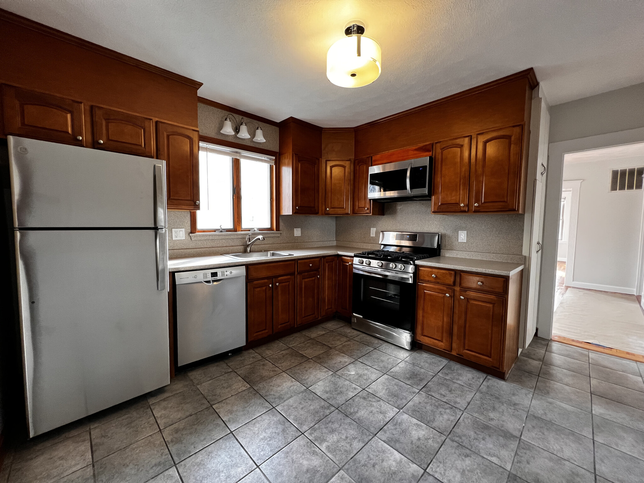 31 Montfern Ave, Brighton