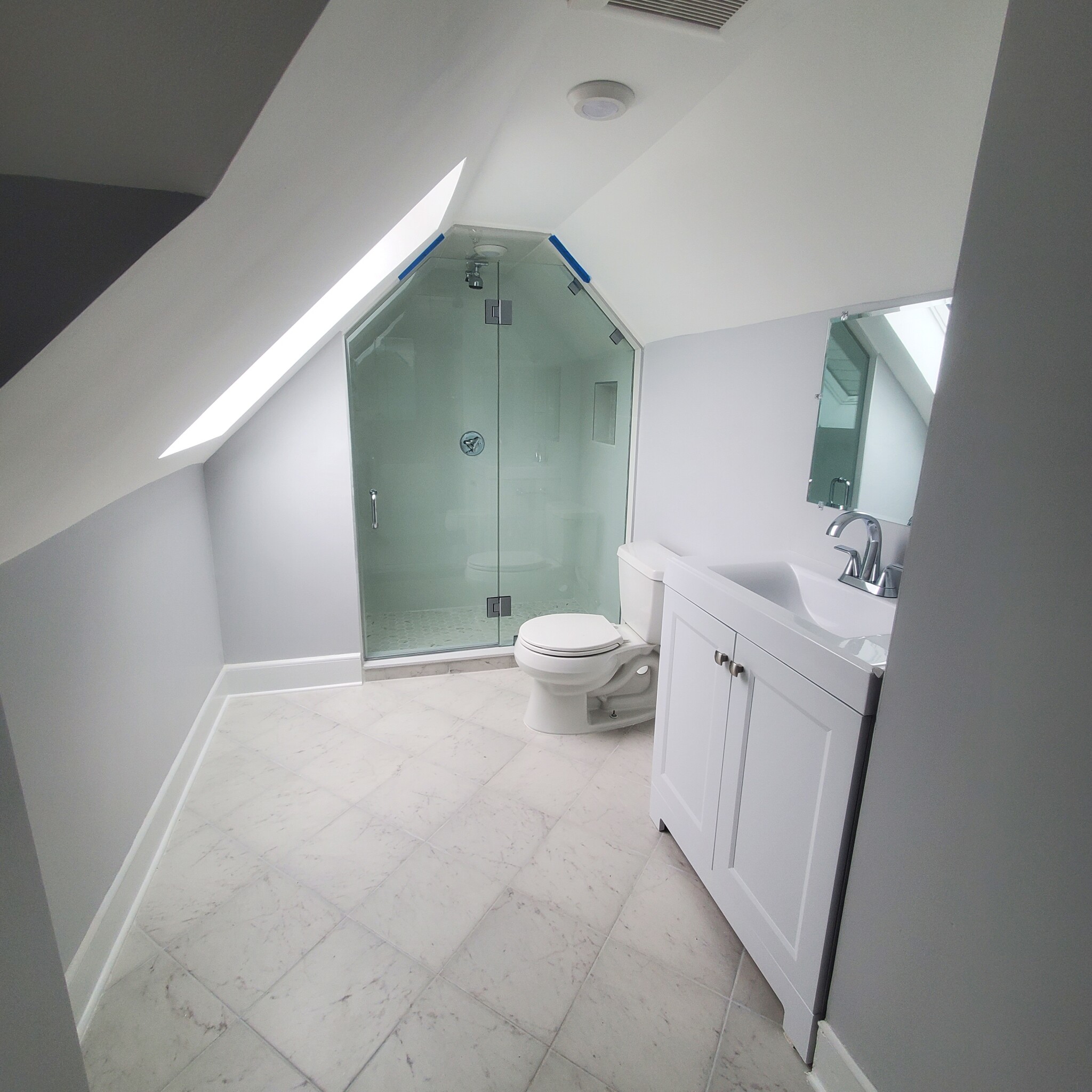 8 Fletcher Ter, Watertown