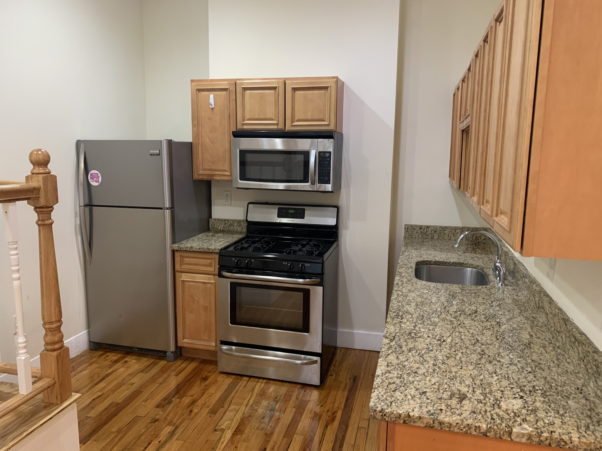 227 Roxbury, Roxbury