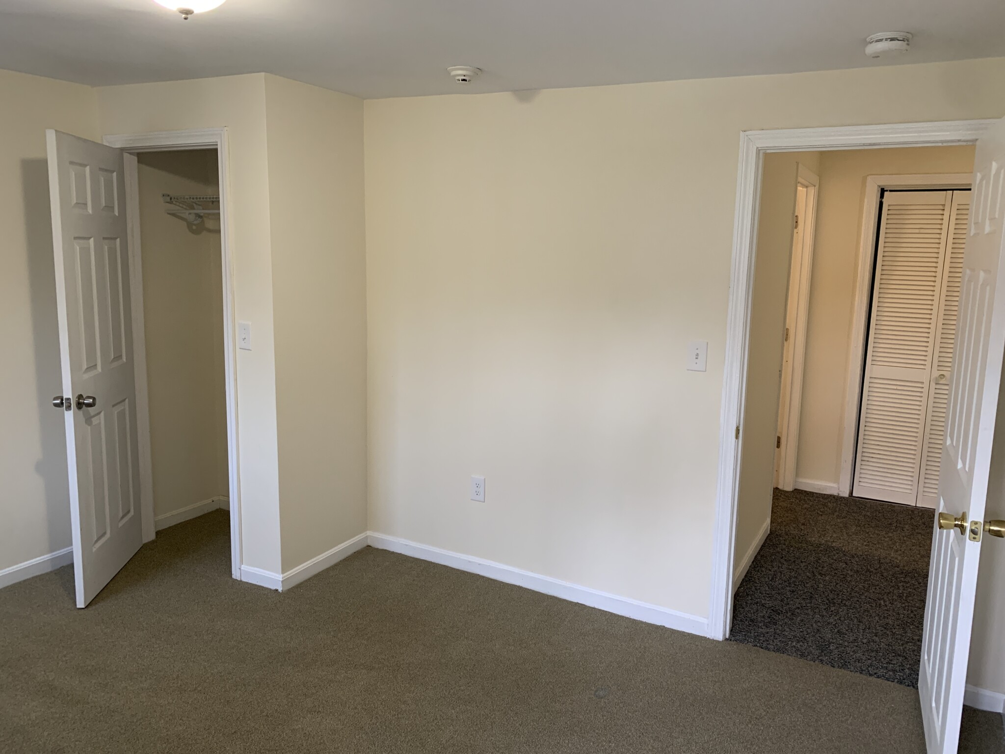 227 Roxbury, Roxbury