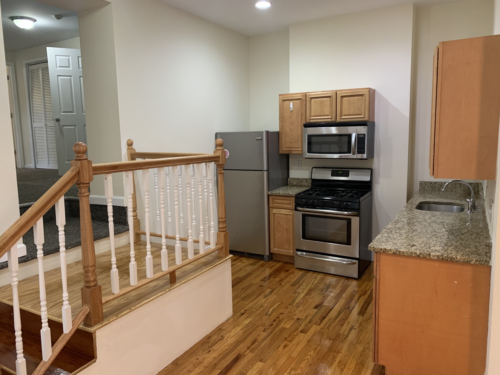 227 Roxbury, Roxbury