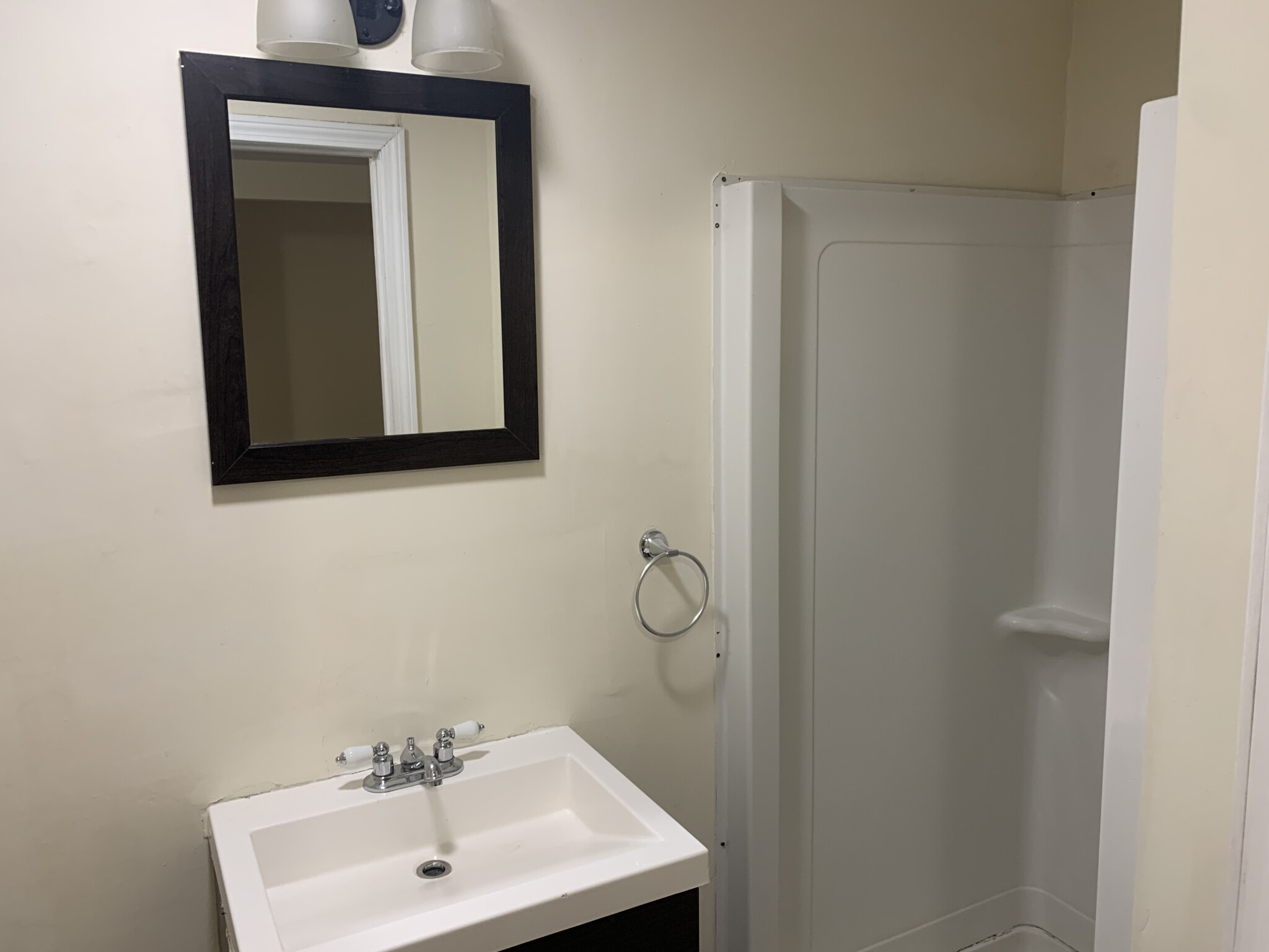 227 Roxbury, Roxbury