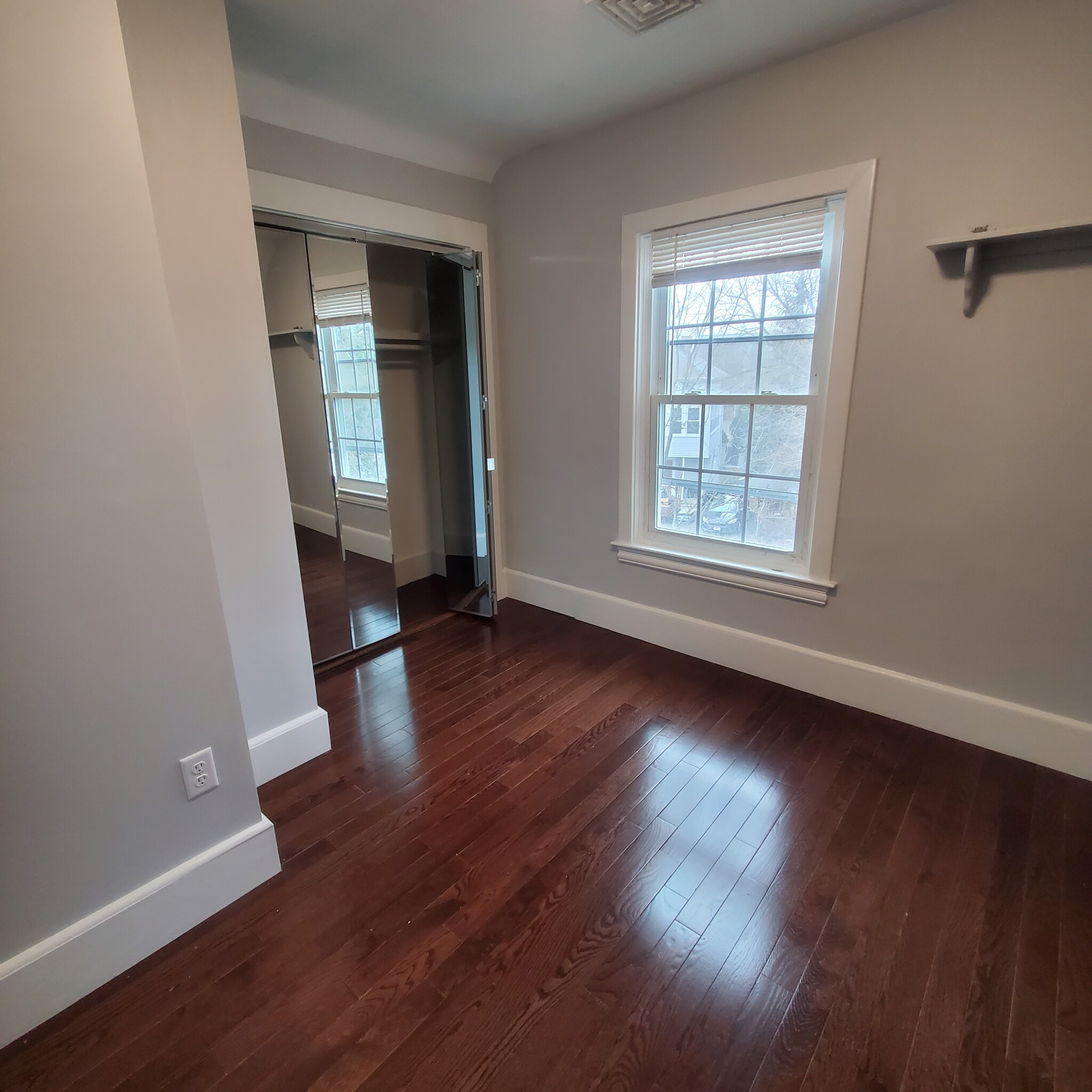 8 Fletcher Ter, Watertown