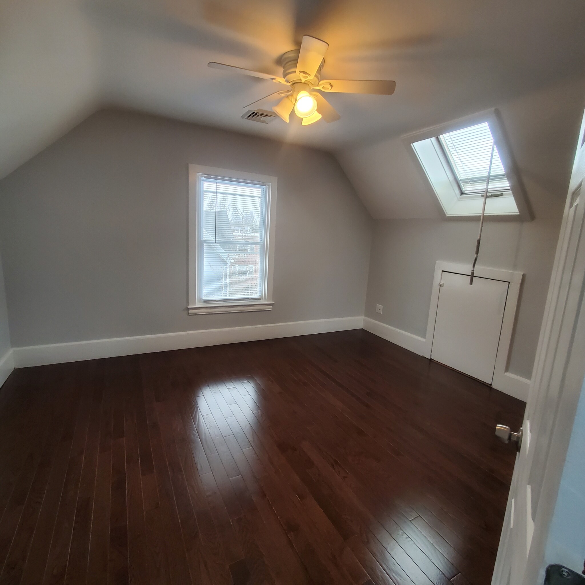 8 Fletcher Ter, Watertown