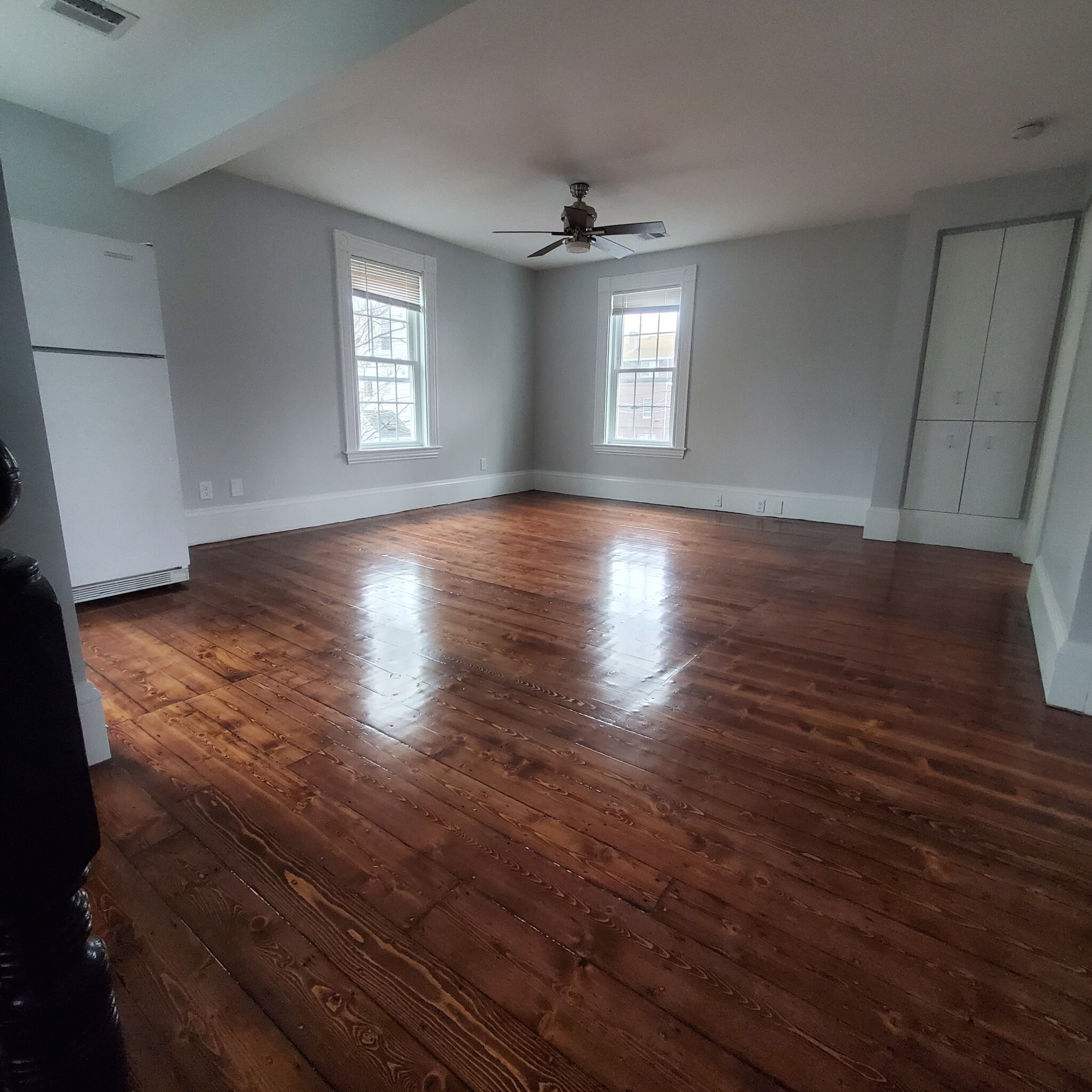 8 Fletcher Ter, Watertown