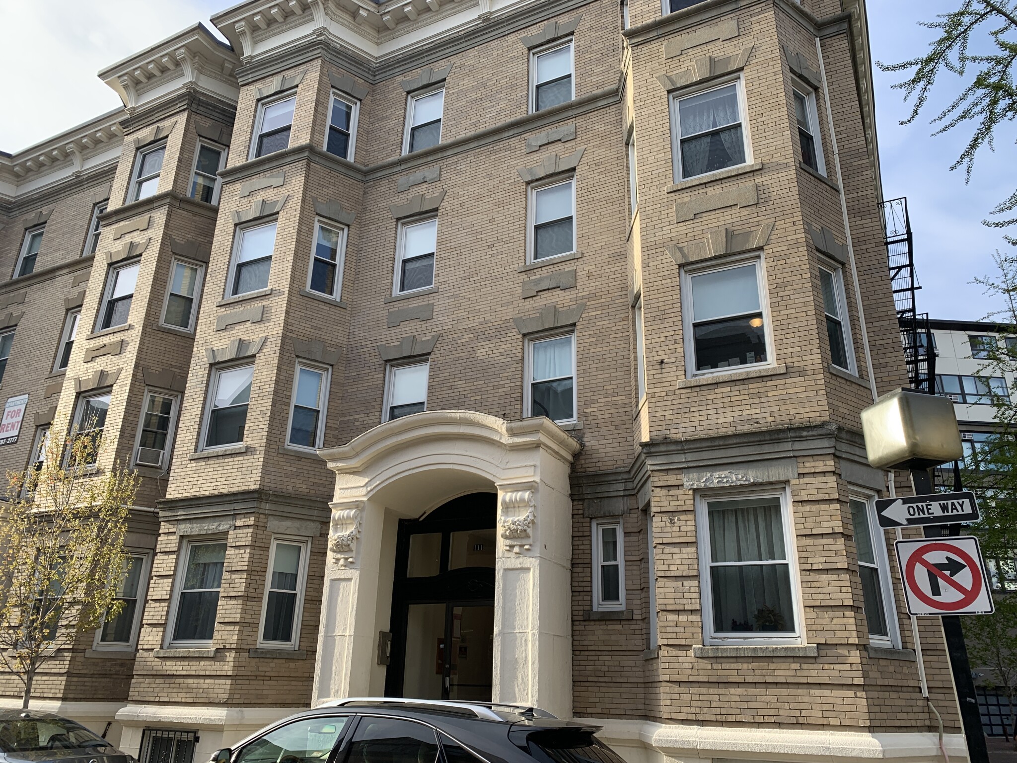 111 Norway St, Fenway