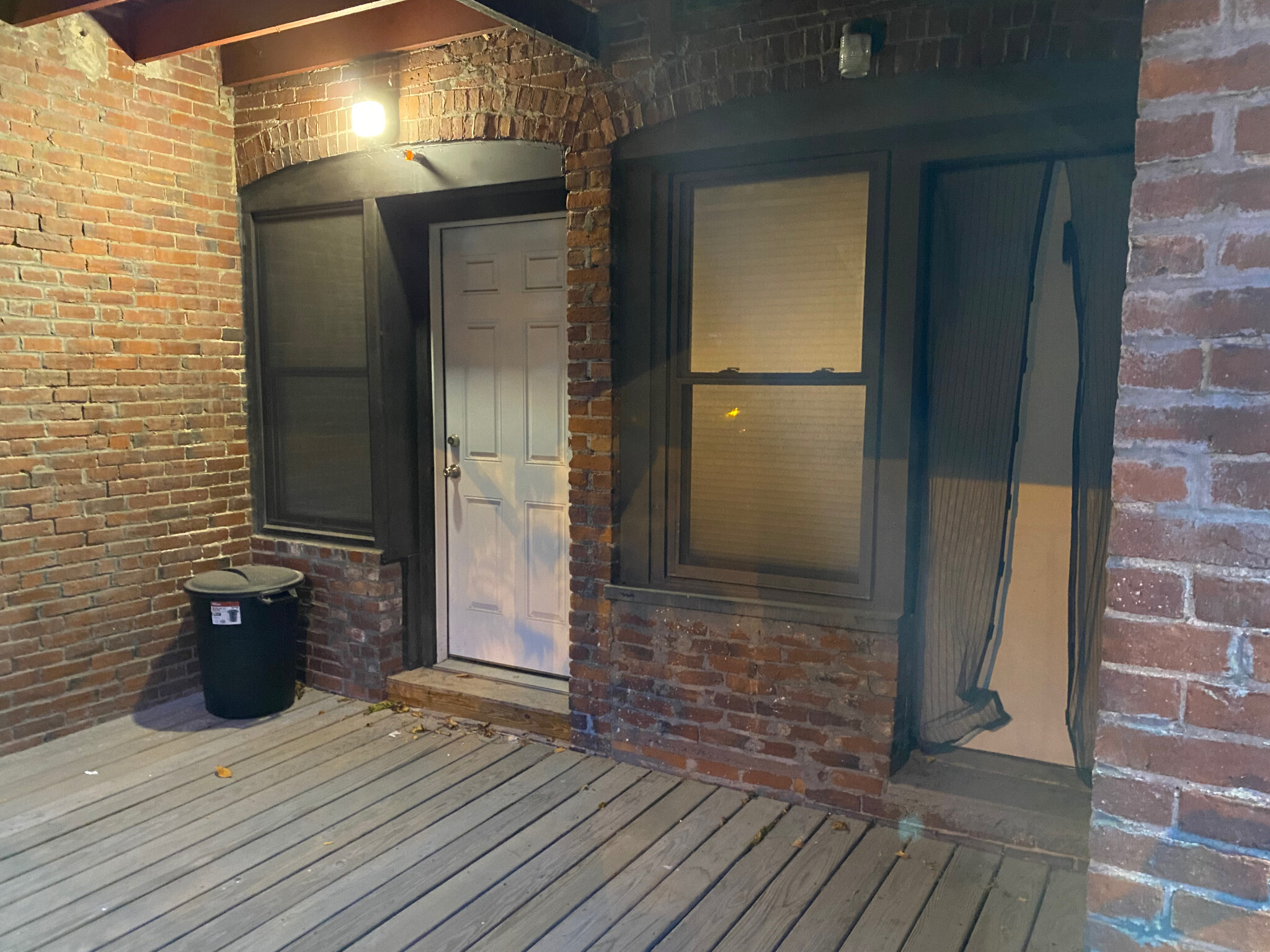 12 Pompeii St, Roxbury