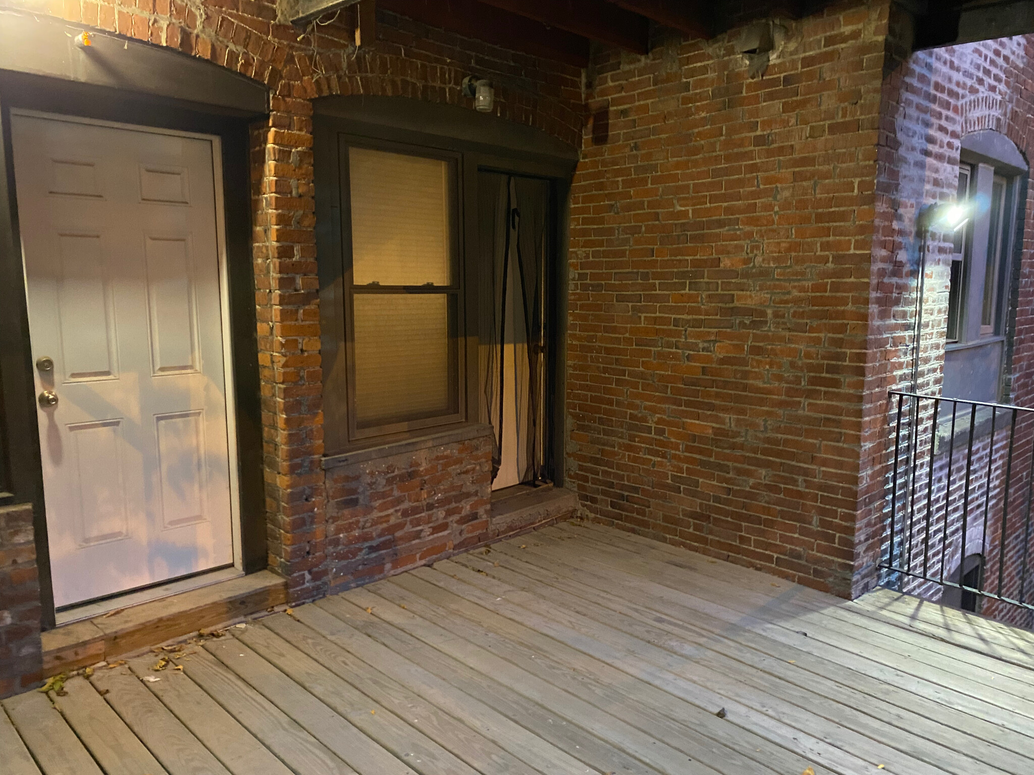 12 Pompeii St, Roxbury