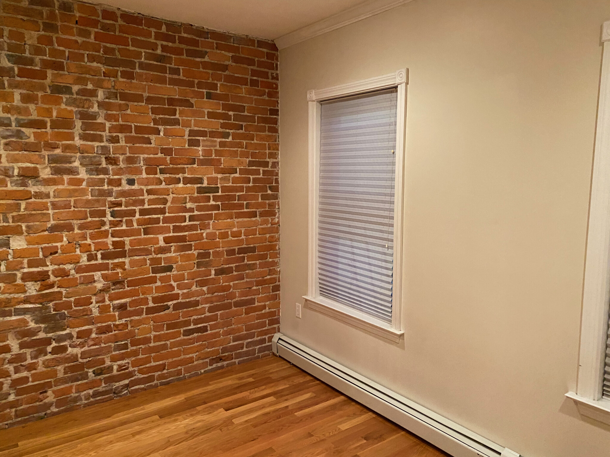 12 Pompeii St, Roxbury