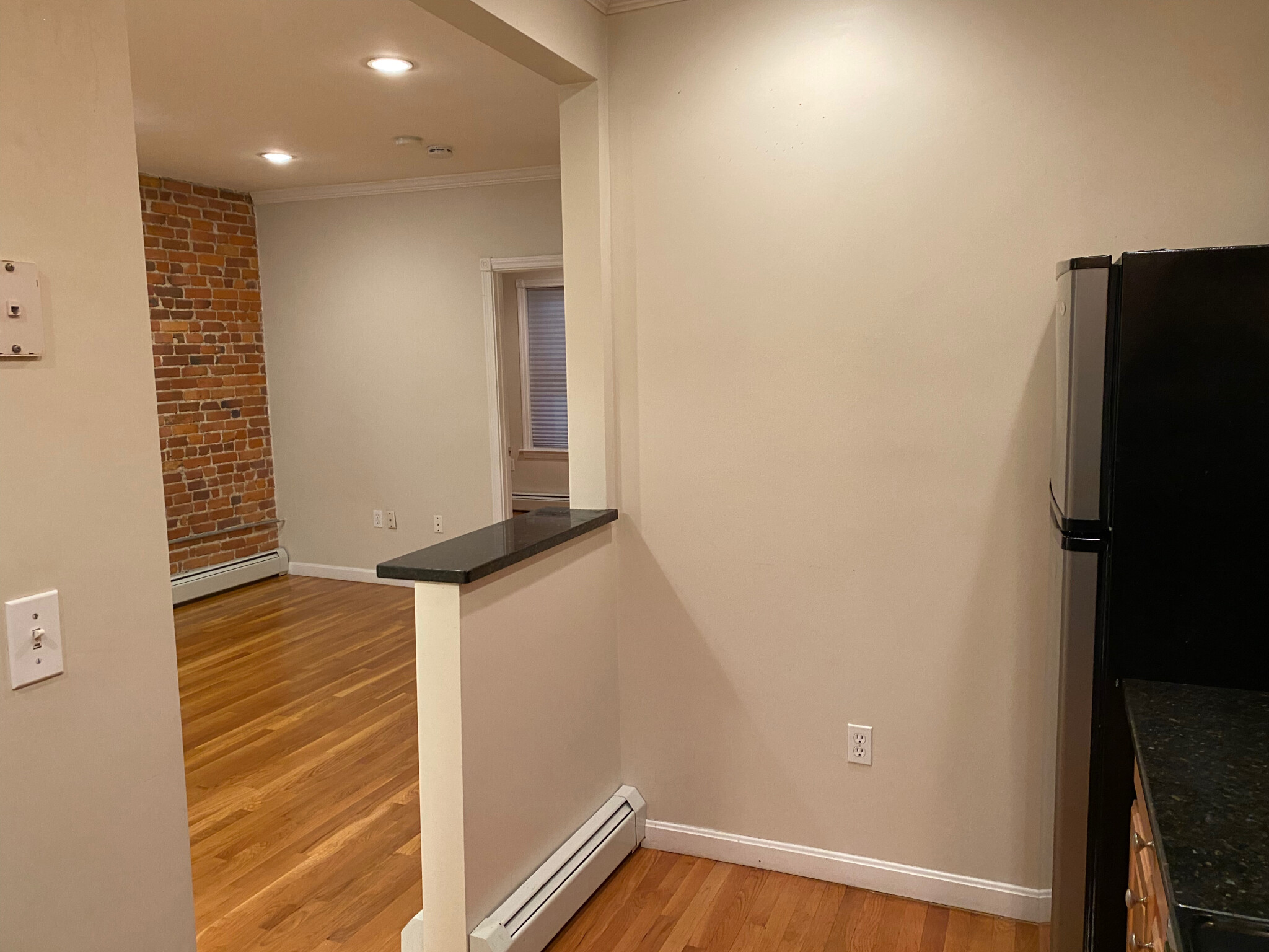 12 Pompeii St, Roxbury