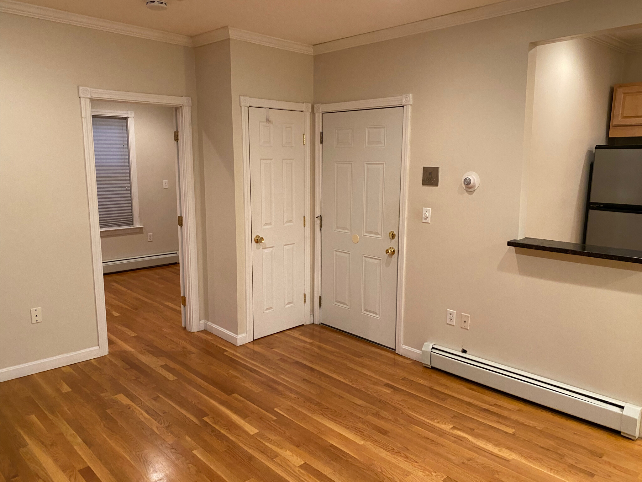 12 Pompeii St, Roxbury