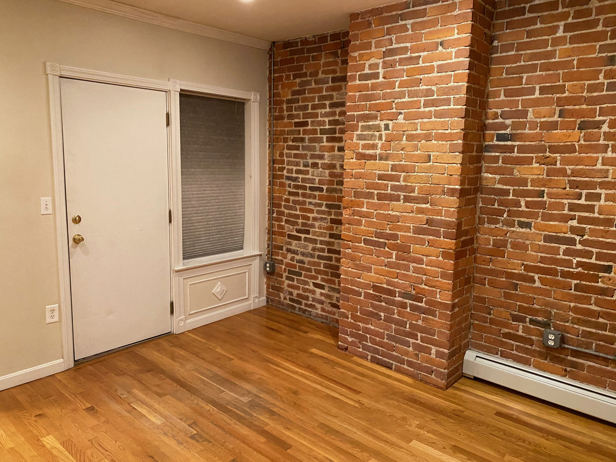 12 Pompeii St, Roxbury