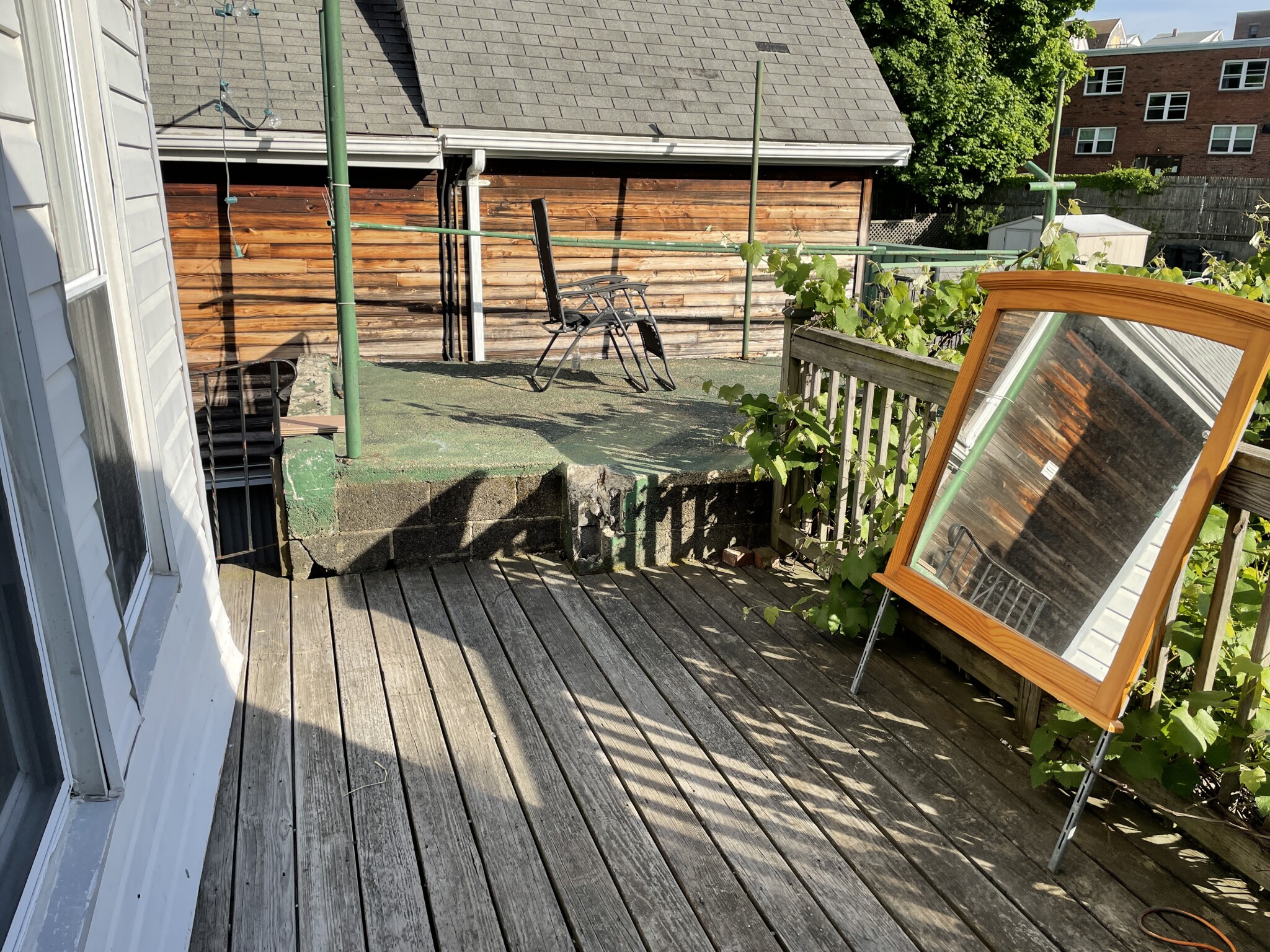 569 Main St, Medford