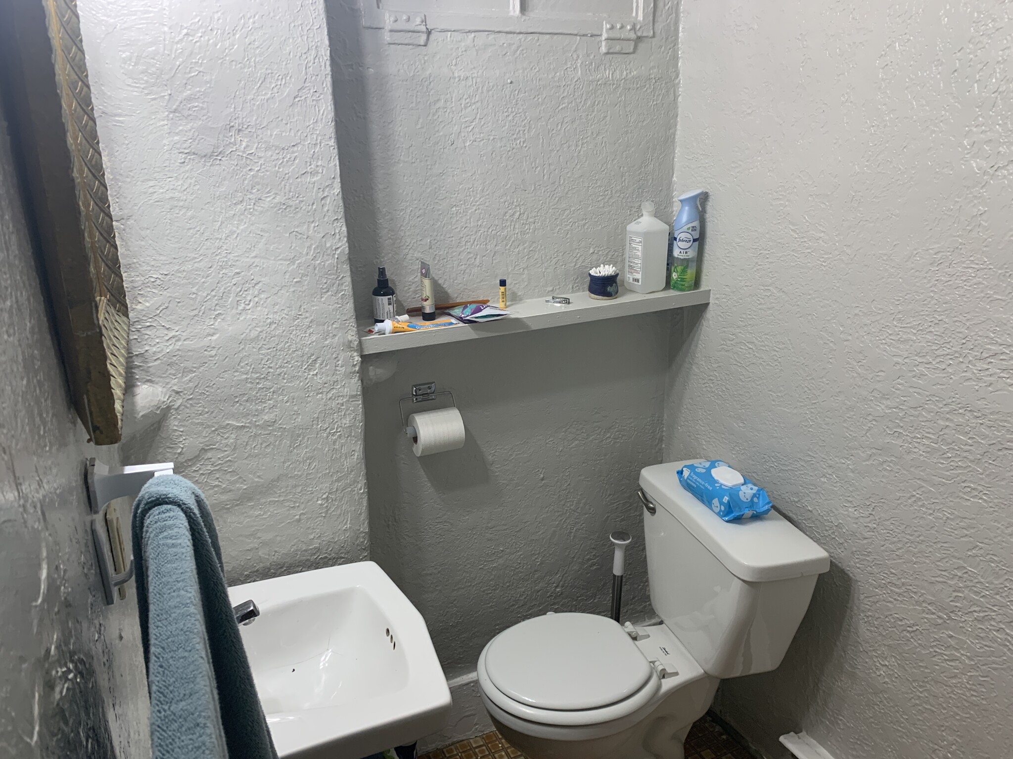 Photo 4 of 40 Anderson St. Unit 19