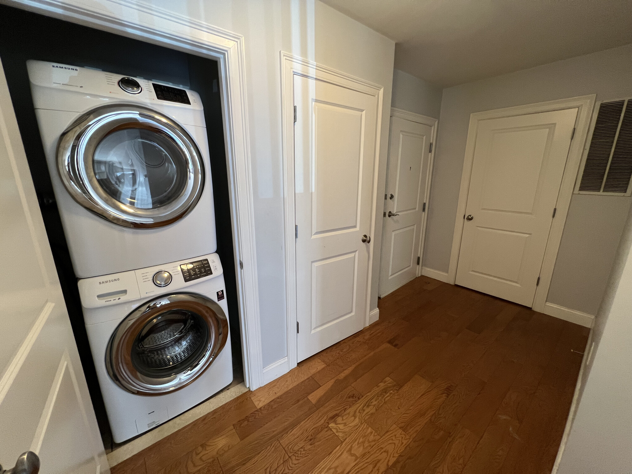 5170 Washington St, West Roxbury