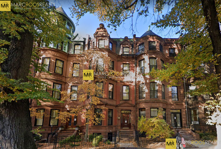 381 Commonwealth Ave, Back Bay