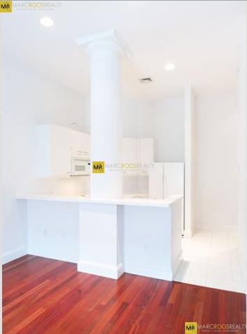 Photo 4 of Richmond St. Unit 4